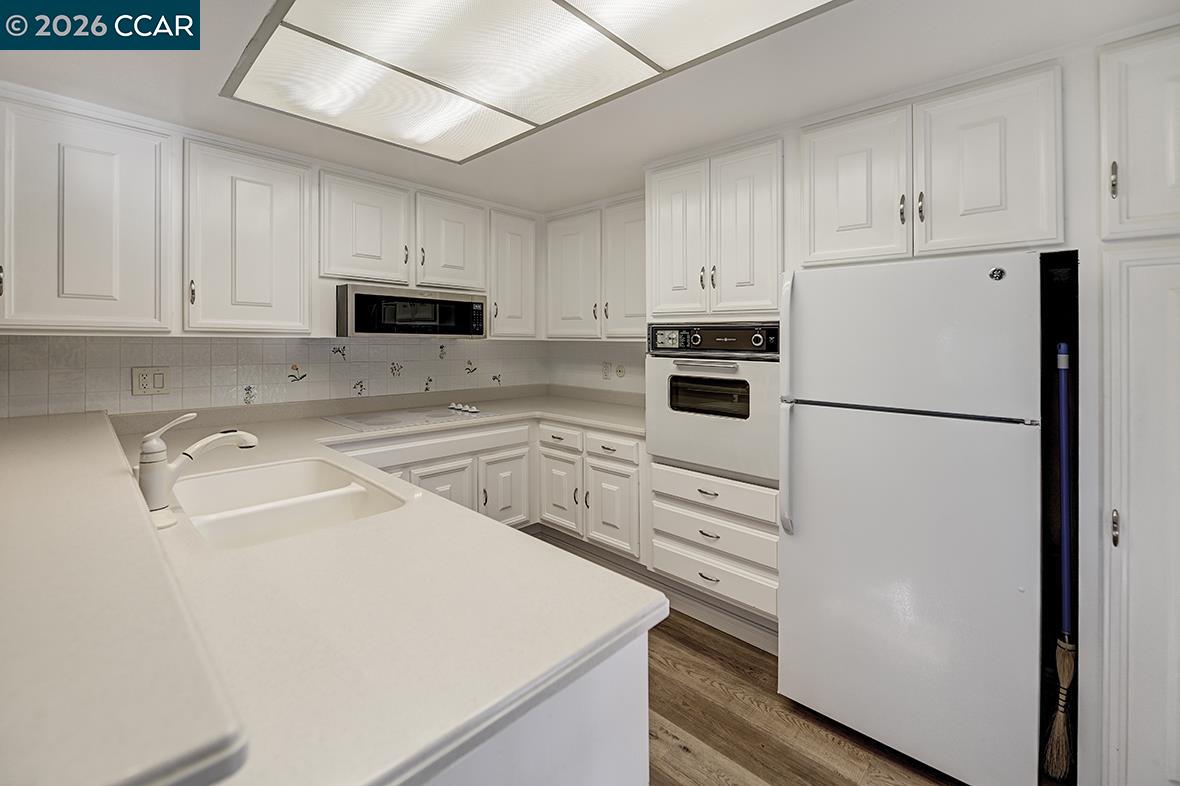 Photo #13: 41125949 Listing: Photo #13