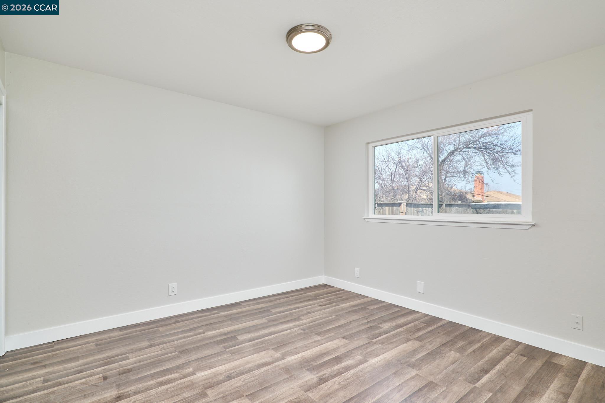 Detail Gallery Image 23 of 29 For 4320 Delta Fair Blvd, Antioch,  CA 94509 - 4 Beds | 1/1 Baths