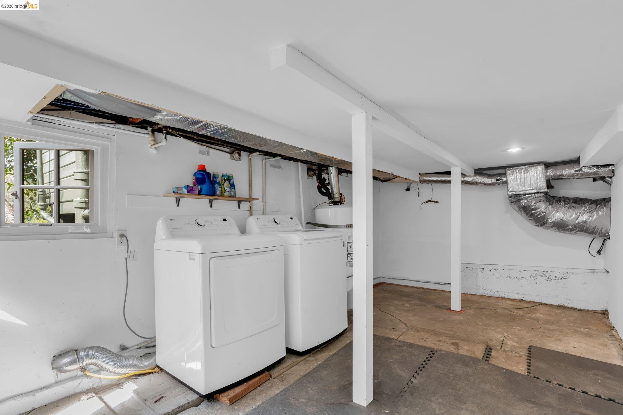 Detail Gallery Image 33 of 45 For 1101 Mountain Blvd, Oakland,  CA 94611 - 2 Beds | 1 Baths