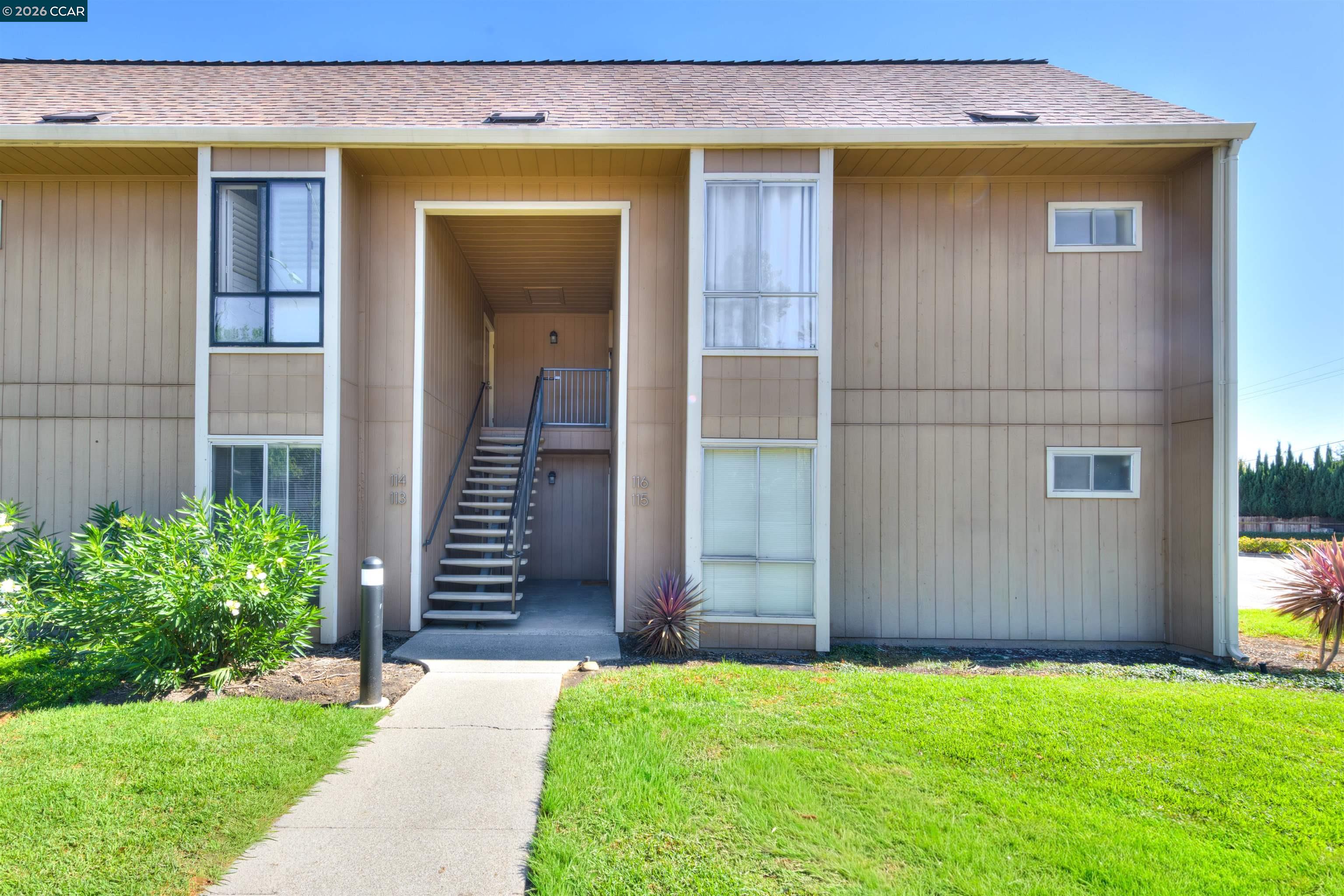 Front Image Thumbnail for CC41125953