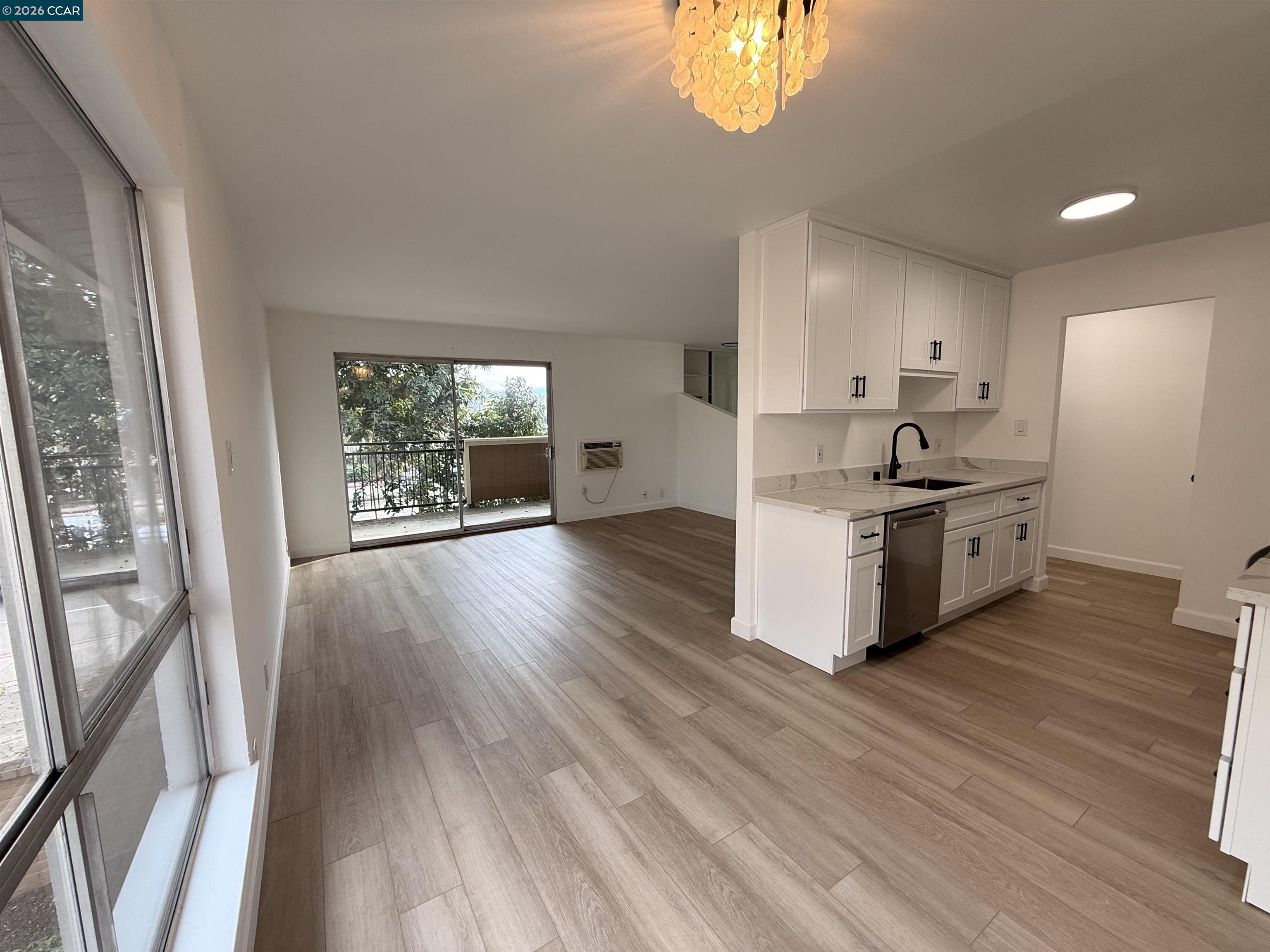 Detail Gallery Image 7 of 30 For 8975 Alcosta Blvd #116,  San Ramon,  CA 94583 - 1 Beds | 1 Baths