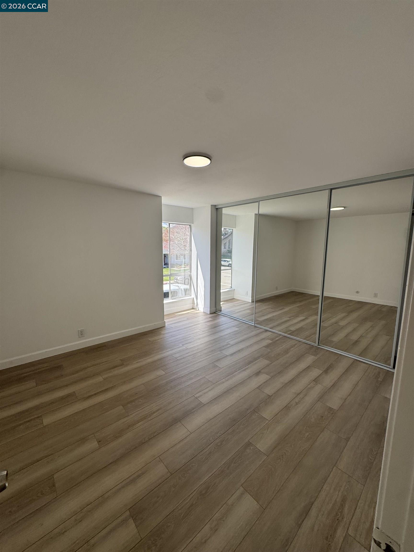 Photo #8: 41125953 Listing: Photo #8