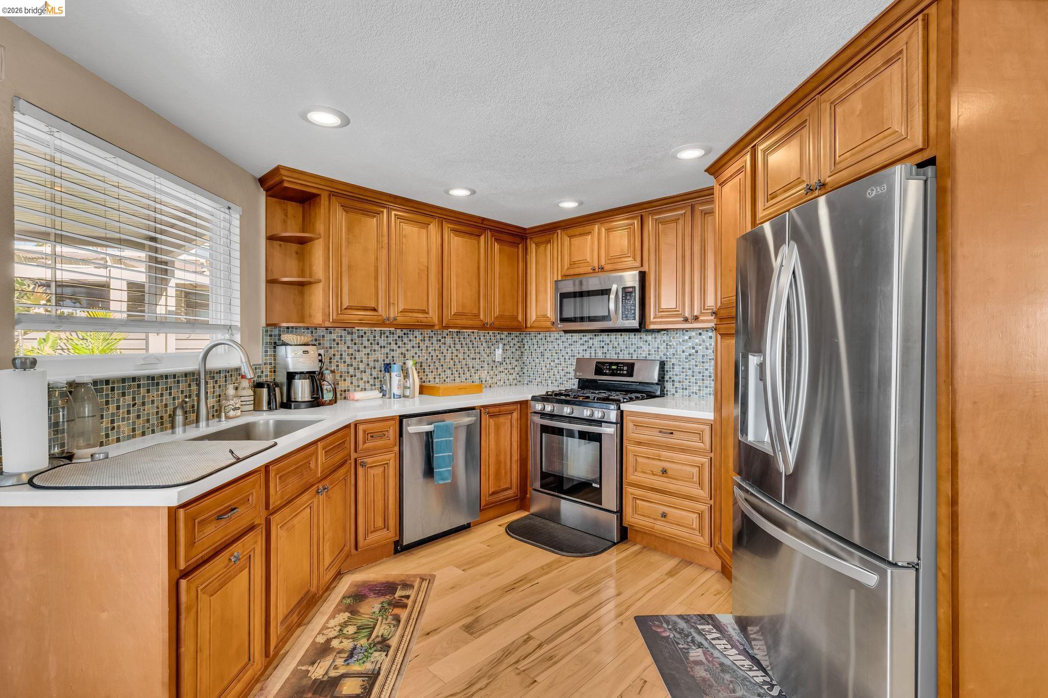 Detail Gallery Image 15 of 54 For 2226 Cove Court, Discovery Bay,  CA 94505-9999 - 3 Beds | 2 Baths