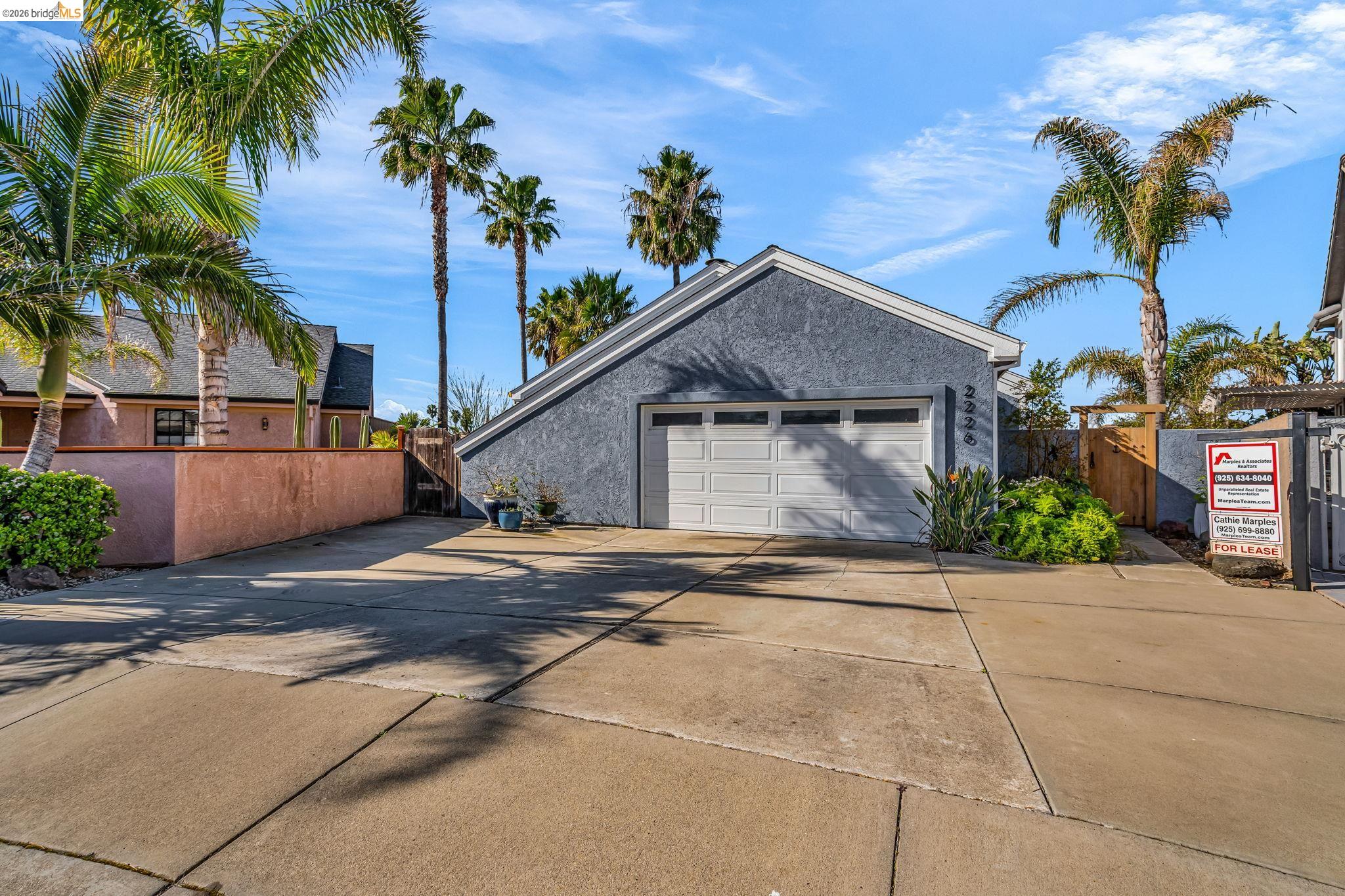 Detail Gallery Image 4 of 54 For 2226 Cove Court, Discovery Bay,  CA 94505-9999 - 3 Beds | 2 Baths