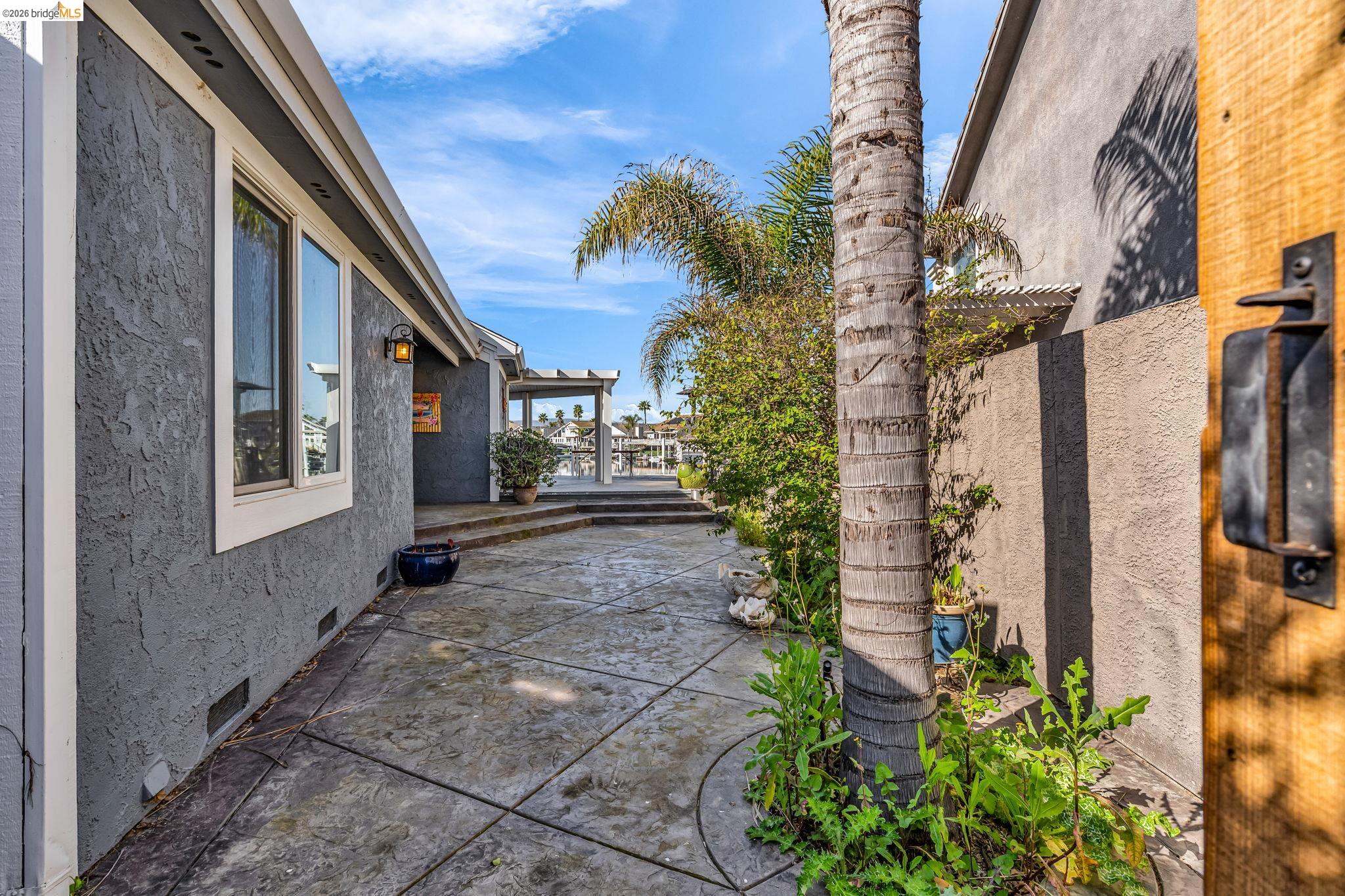 Detail Gallery Image 6 of 54 For 2226 Cove Court, Discovery Bay,  CA 94505-9999 - 3 Beds | 2 Baths