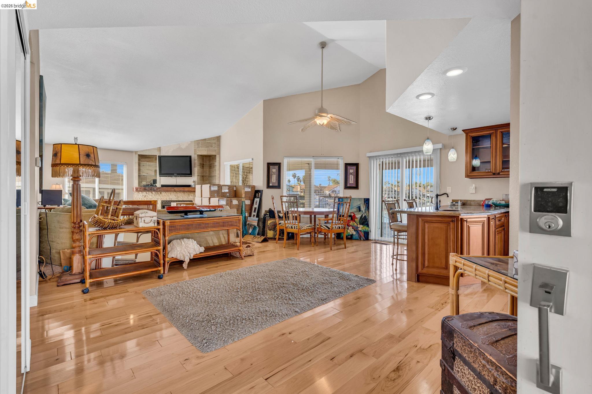 Detail Gallery Image 9 of 54 For 2226 Cove Court, Discovery Bay,  CA 94505-9999 - 3 Beds | 2 Baths