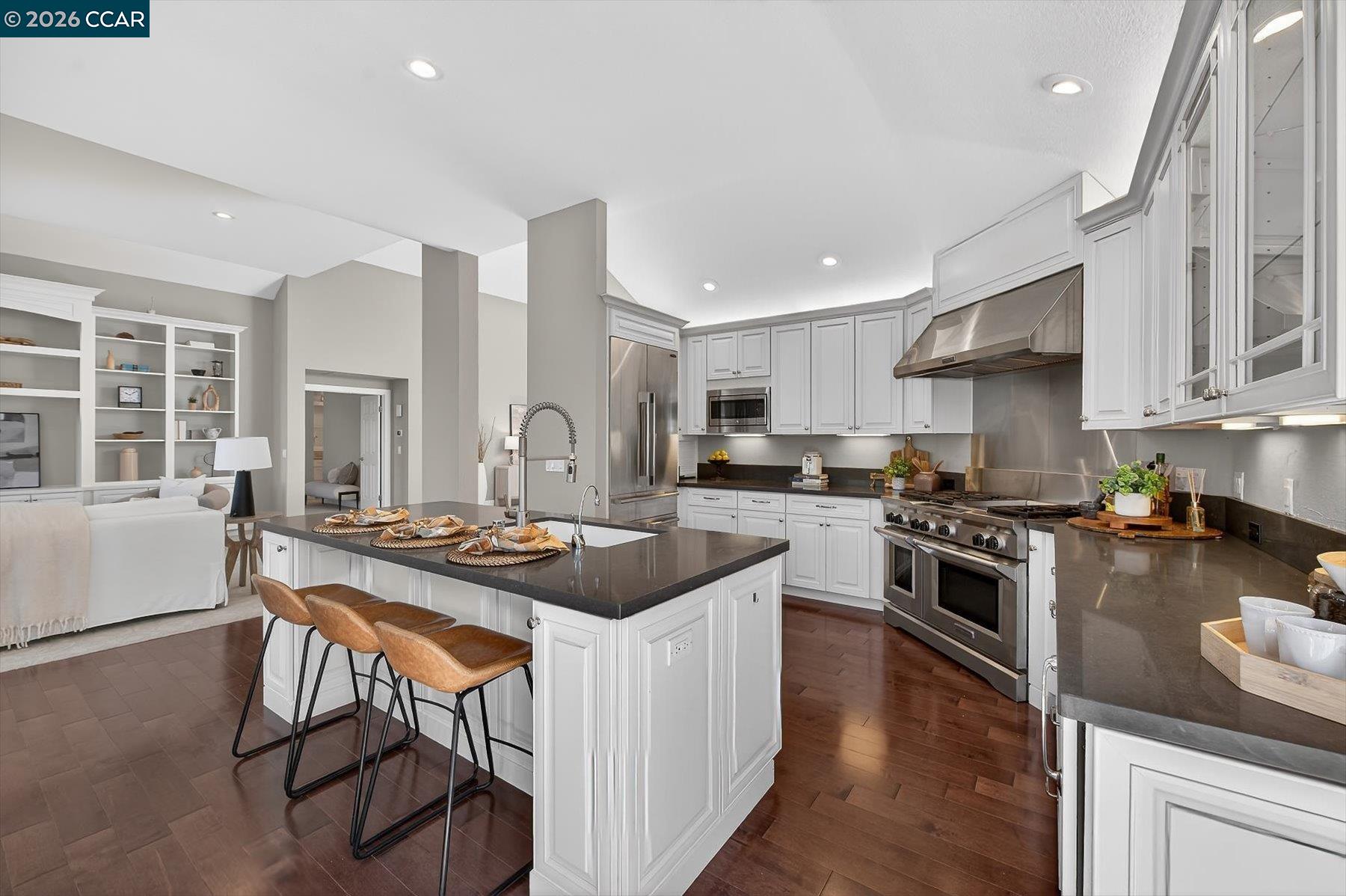 Detail Gallery Image 4 of 41 For 29 Deer Meadow Pl, Danville,  CA 94506 - 3 Beds | 2/1 Baths