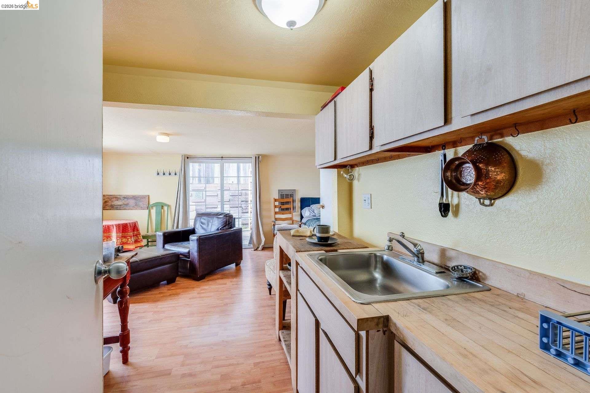 Detail Gallery Image 17 of 26 For 4 Beach Ave, Dillon Beach,  CA 94929 - 2 Beds | 2 Baths