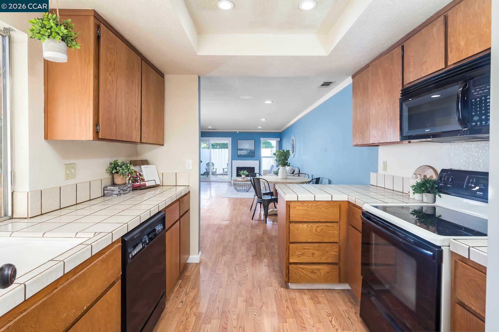 Detail Gallery Image 13 of 28 For 739 Valley Green Dr, Brentwood,  CA 94513 - 2 Beds | 1 Baths