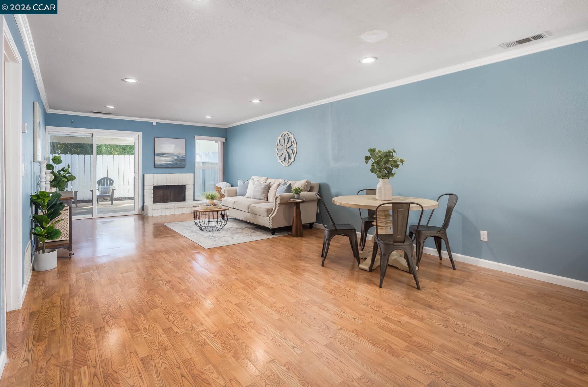 Detail Gallery Image 4 of 28 For 739 Valley Green Dr, Brentwood,  CA 94513 - 2 Beds | 1 Baths