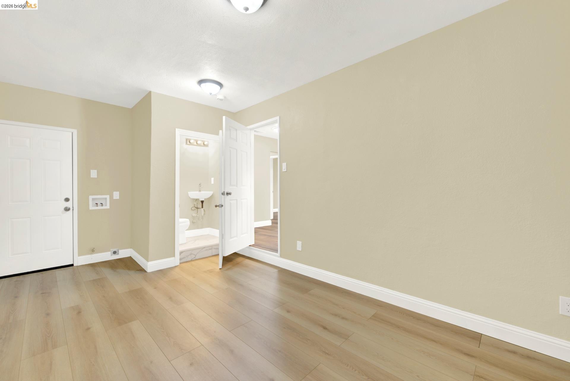 Detail Gallery Image 28 of 41 For 2170 104th Ave, Oakland,  CA 94603 - 2 Beds | 1 Baths