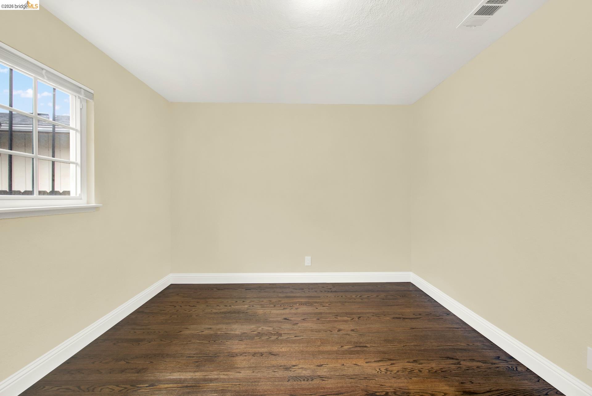 Detail Gallery Image 33 of 41 For 2170 104th Ave, Oakland,  CA 94603 - 2 Beds | 1 Baths