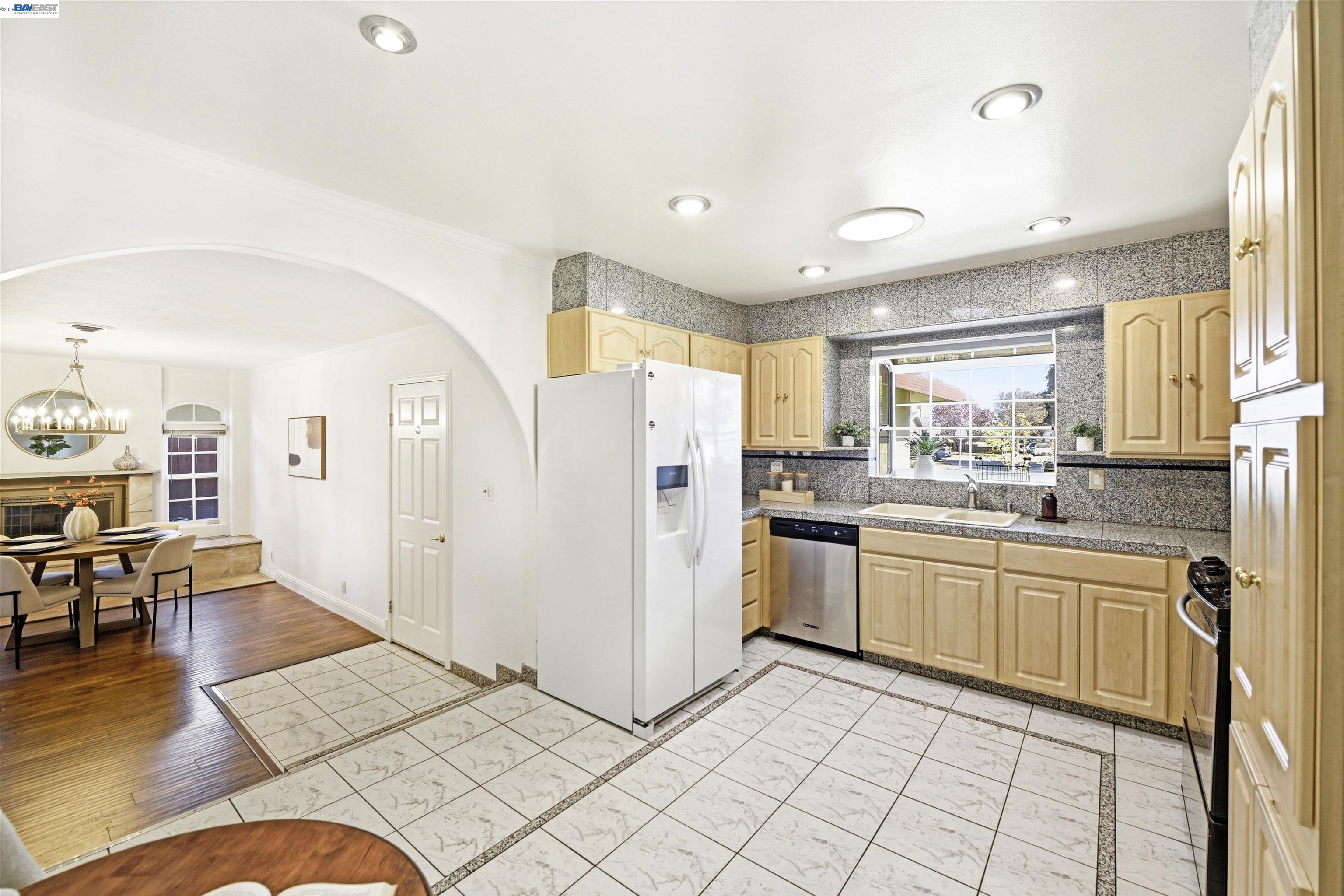 Detail Gallery Image 12 of 45 For 4179 Eggers Dr, Fremont,  CA 94536 - 4 Beds | 3 Baths