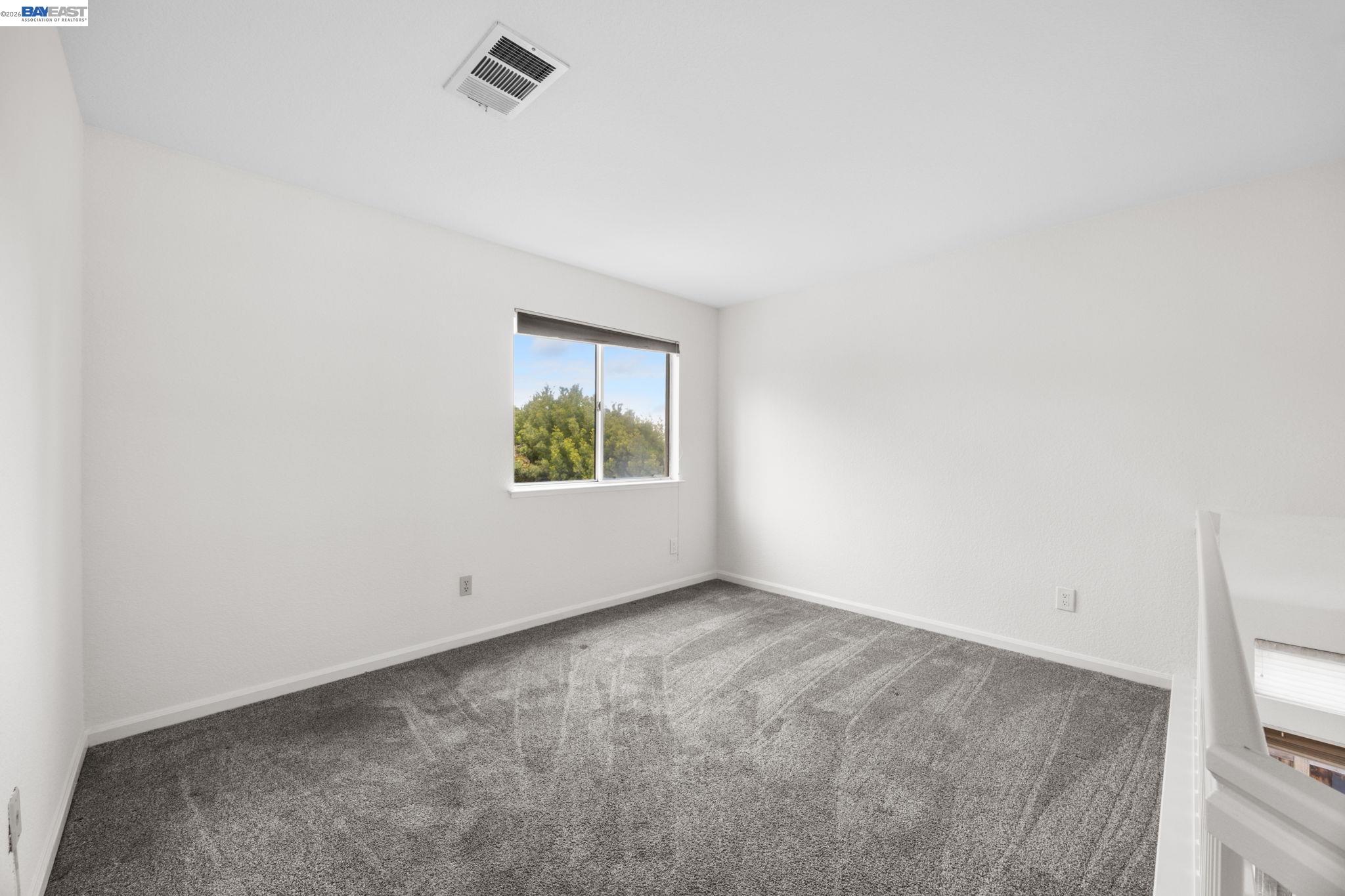 Detail Gallery Image 13 of 29 For 5136 Grass Valley Way, Antioch,  CA 94531 - 3 Beds | 2/1 Baths