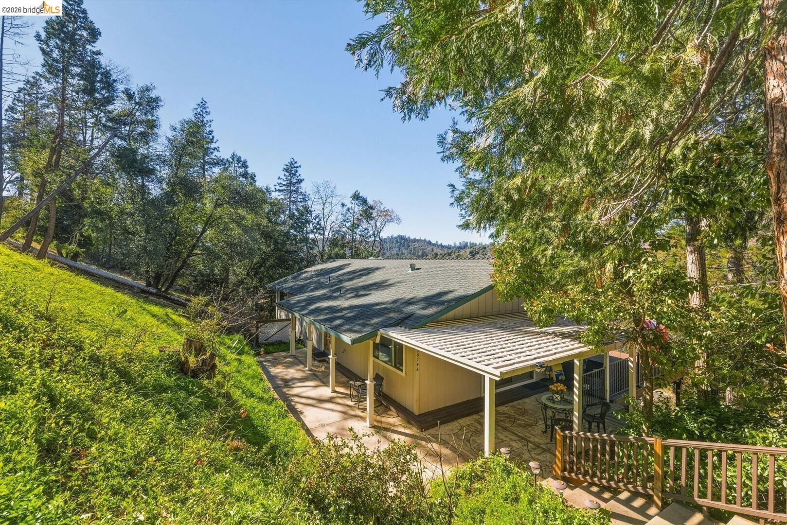 Detail Gallery Image 2 of 32 For 20746 Ponderosa Way, Tuolumne,  CA 95379 - 3 Beds | 2 Baths