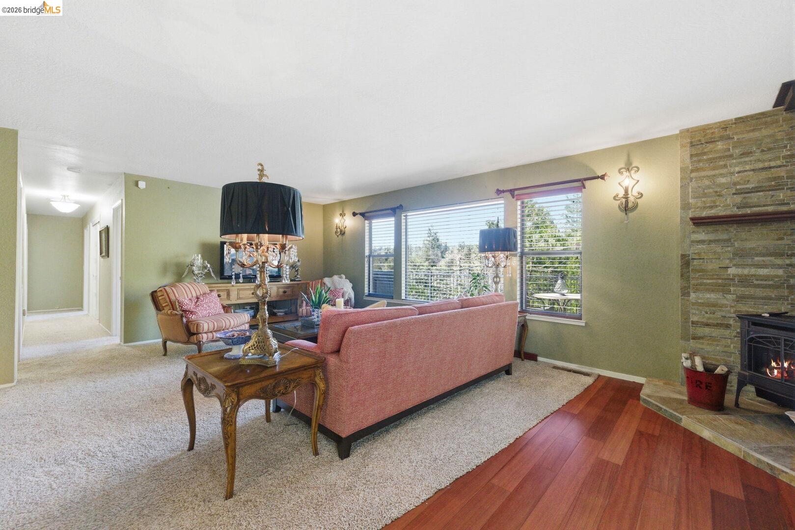 Detail Gallery Image 12 of 32 For 20746 Ponderosa Way, Tuolumne,  CA 95379 - 3 Beds | 2 Baths