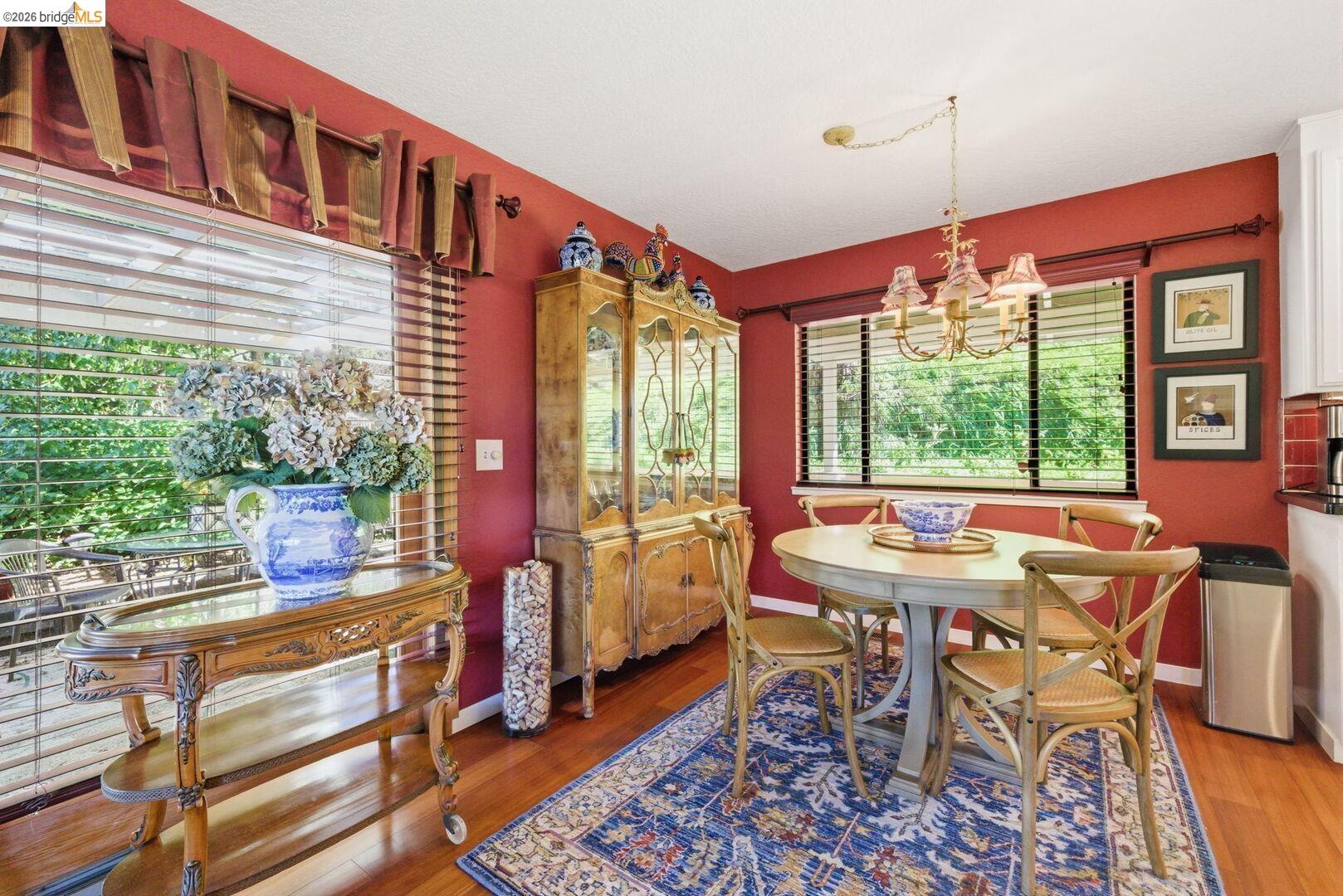 Detail Gallery Image 10 of 32 For 20746 Ponderosa Way, Tuolumne,  CA 95379 - 3 Beds | 2 Baths