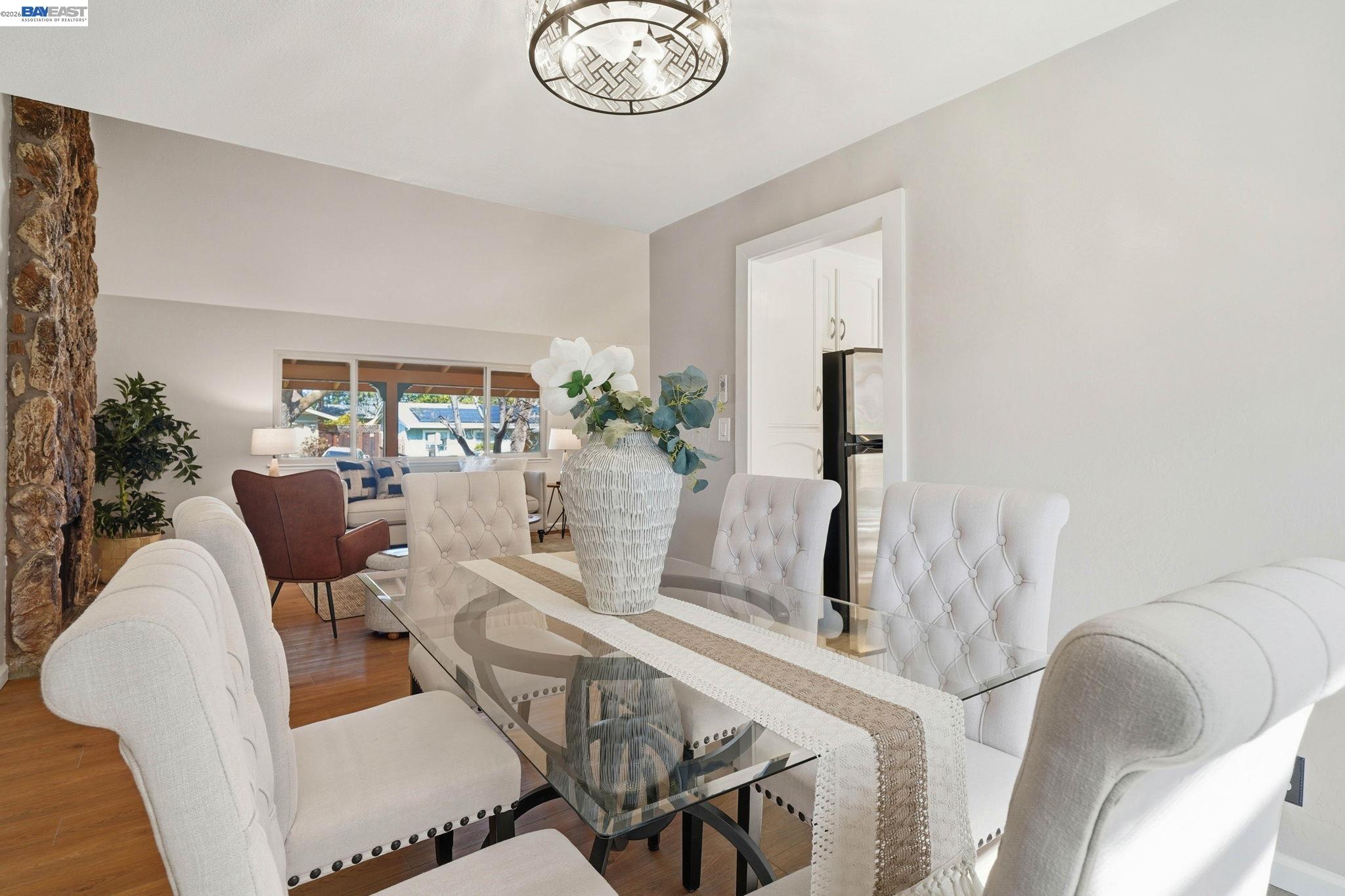 Detail Gallery Image 16 of 50 For 7738 Fairoaks Dr, Pleasanton,  CA 94588 - 4 Beds | 2/1 Baths