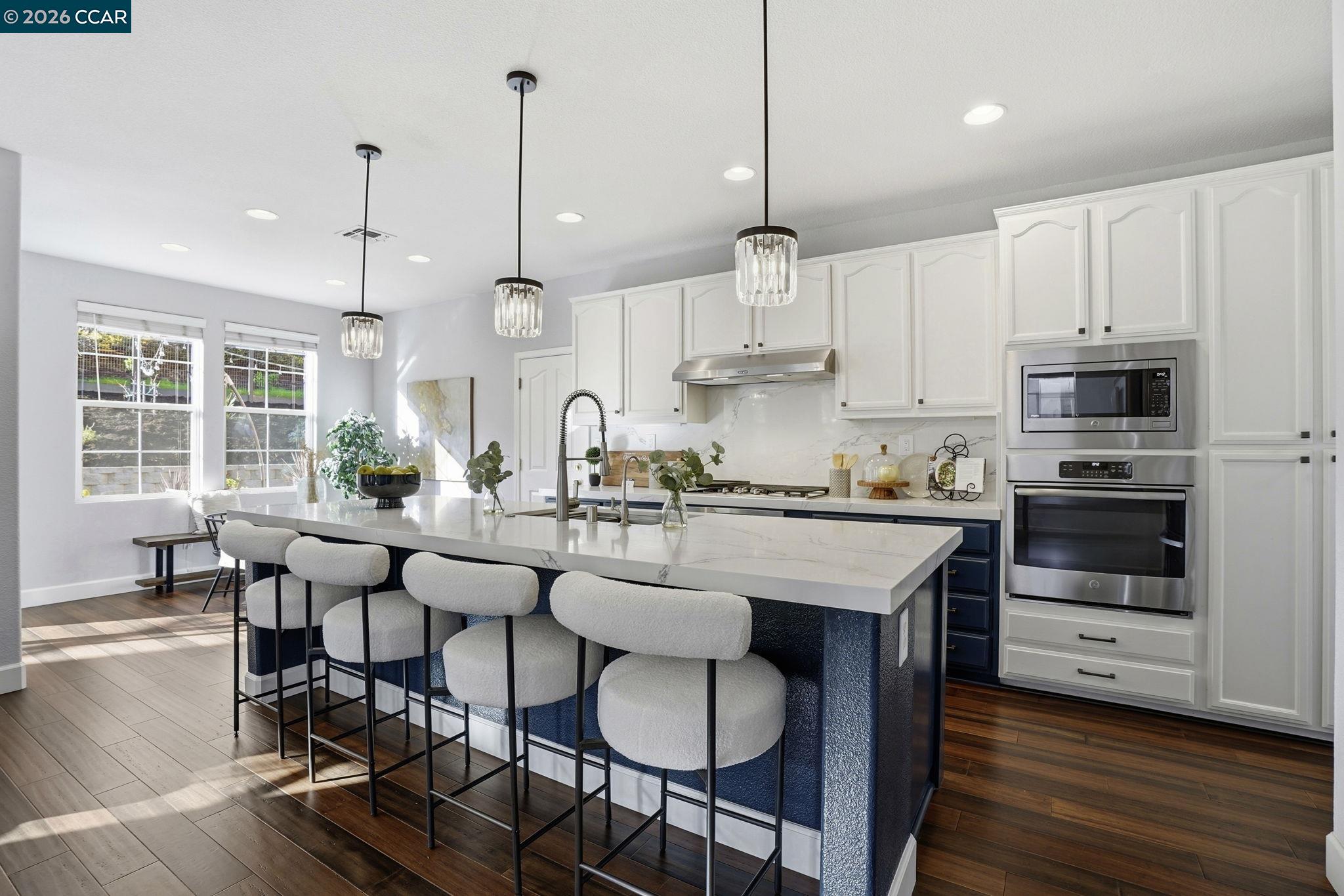 Detail Gallery Image 10 of 43 For 5244 S Montecito Dr, Concord,  CA 94521 - 5 Beds | 3 Baths