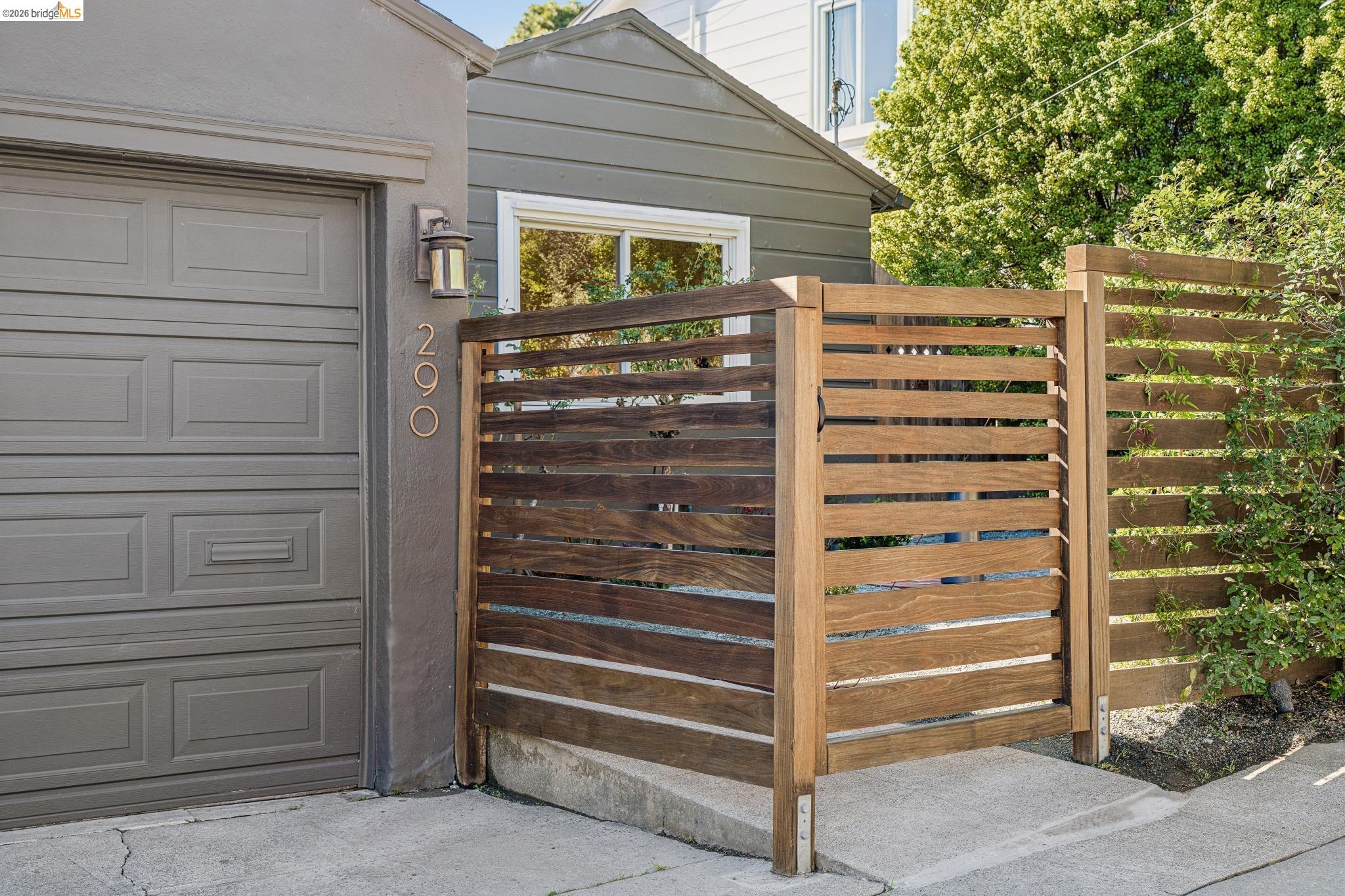 Detail Gallery Image 2 of 52 For 290 Colgate Ave, Kensington,  CA 94708 - 2 Beds | 1 Baths