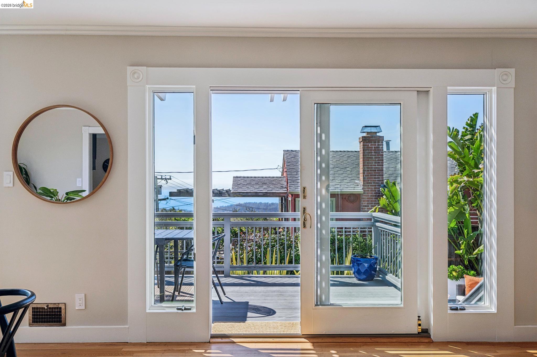 Detail Gallery Image 16 of 52 For 290 Colgate Ave, Kensington,  CA 94708 - 2 Beds | 1 Baths