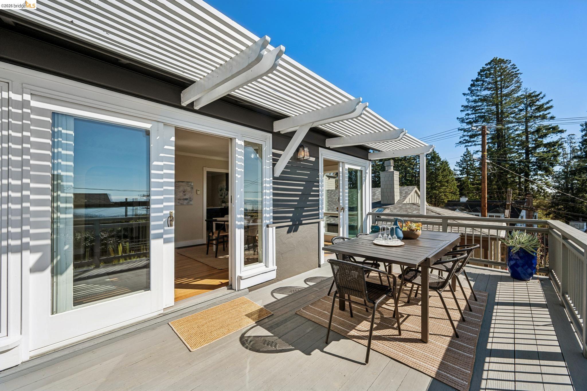 Detail Gallery Image 24 of 52 For 290 Colgate Ave, Kensington,  CA 94708 - 2 Beds | 1 Baths