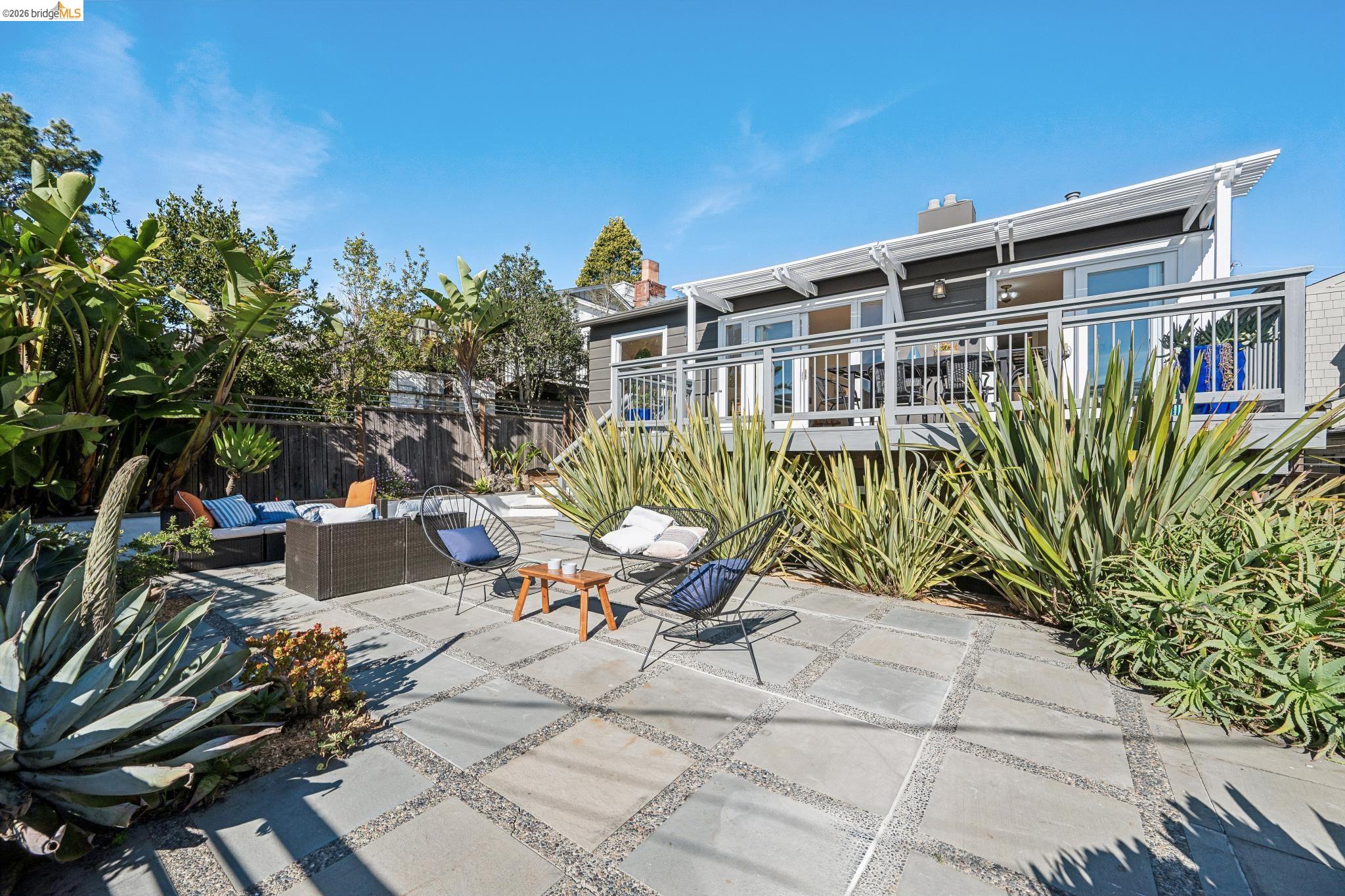 Detail Gallery Image 48 of 52 For 290 Colgate Ave, Kensington,  CA 94708 - 2 Beds | 1 Baths