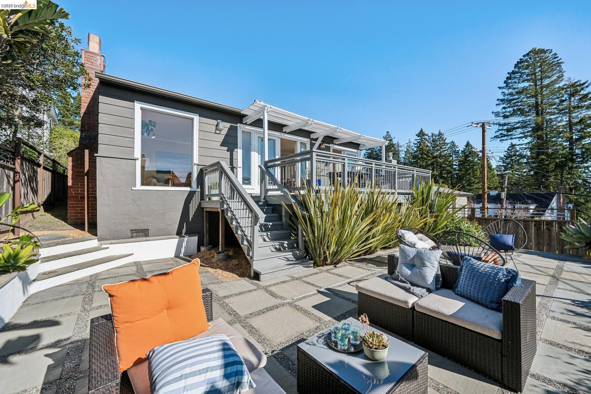 Detail Gallery Image 50 of 52 For 290 Colgate Ave, Kensington,  CA 94708 - 2 Beds | 1 Baths