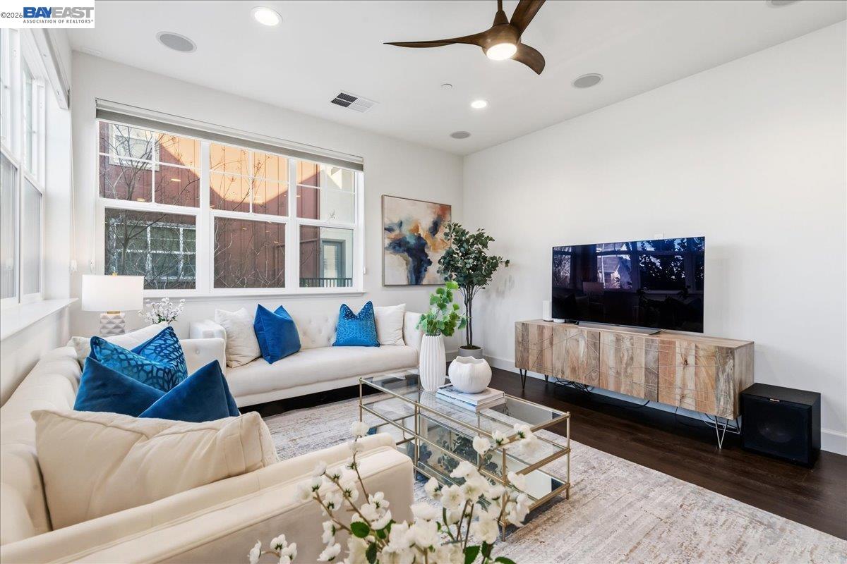 Photo #8: 41125970 Listing: Photo #8