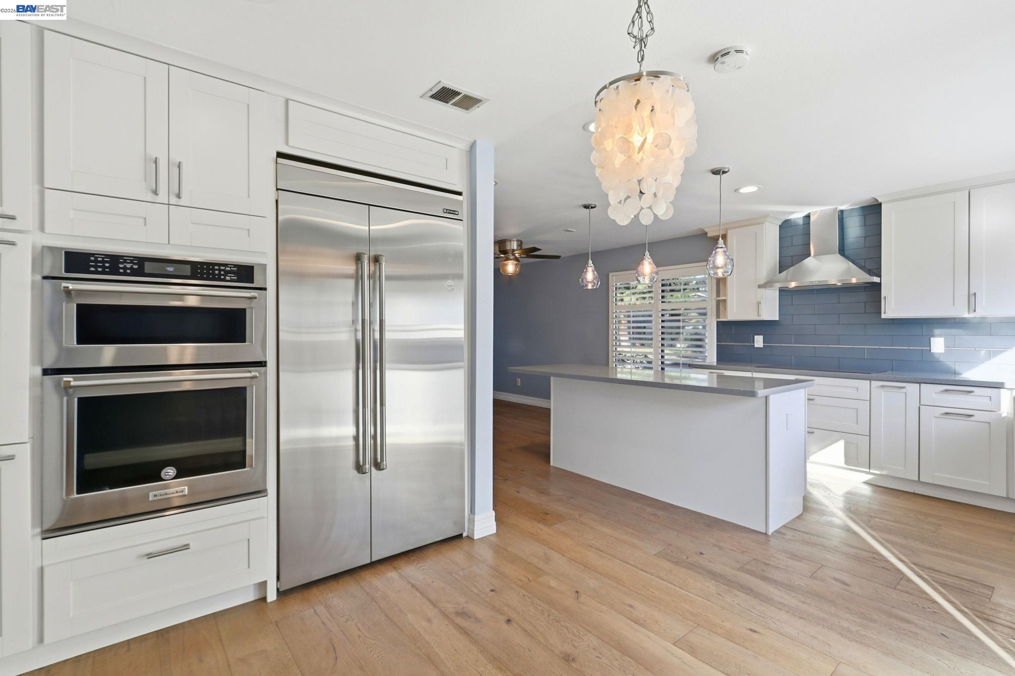 Detail Gallery Image 12 of 31 For 4925 Flat Rock Circle, San Jose,  CA 95136 - 3 Beds | 2/1 Baths