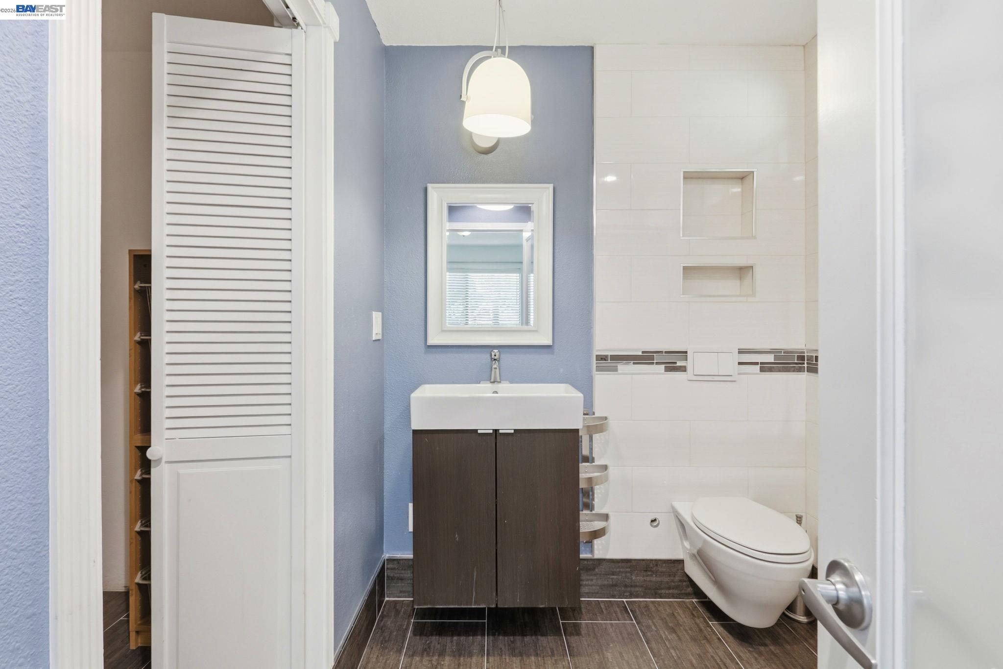 Detail Gallery Image 20 of 31 For 4925 Flat Rock Circle, San Jose,  CA 95136 - 3 Beds | 2/1 Baths