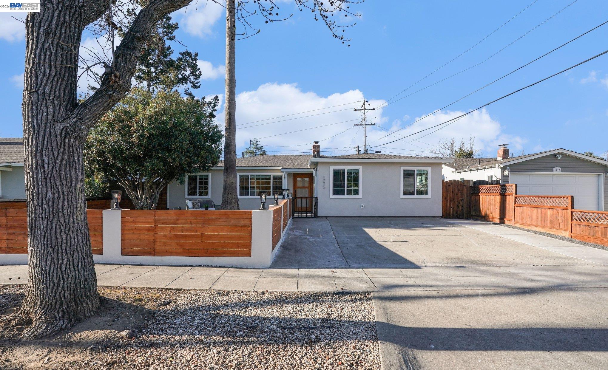 Detail Gallery Image 2 of 33 For 1775 Wema Way, San Jose,  CA 95124 - 5 Beds | 3 Baths