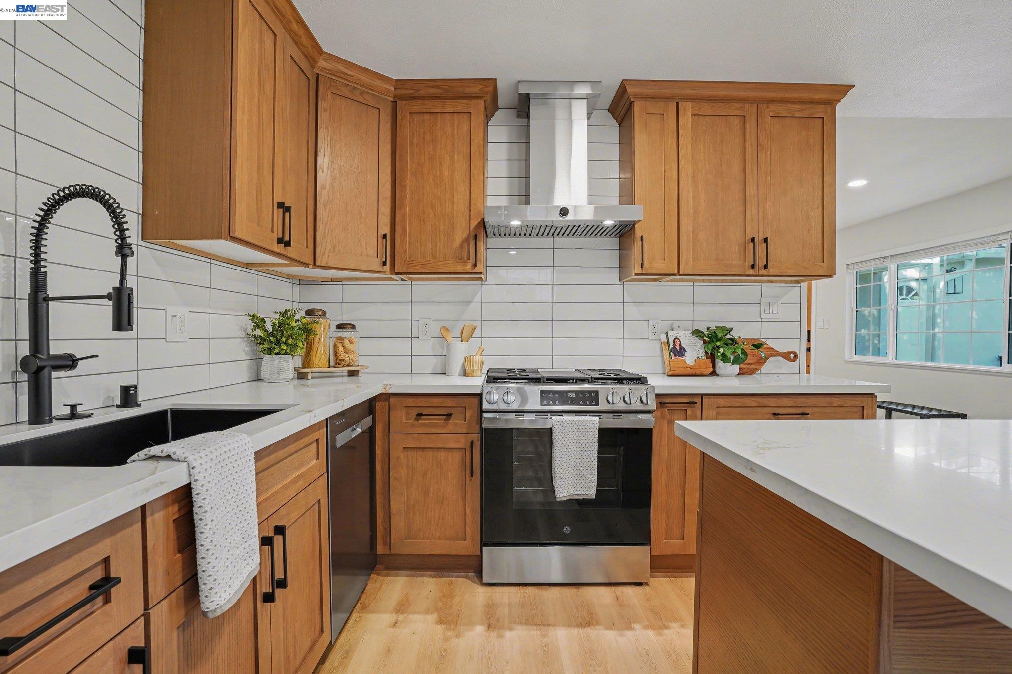 Detail Gallery Image 13 of 33 For 1775 Wema Way, San Jose,  CA 95124 - 5 Beds | 3 Baths