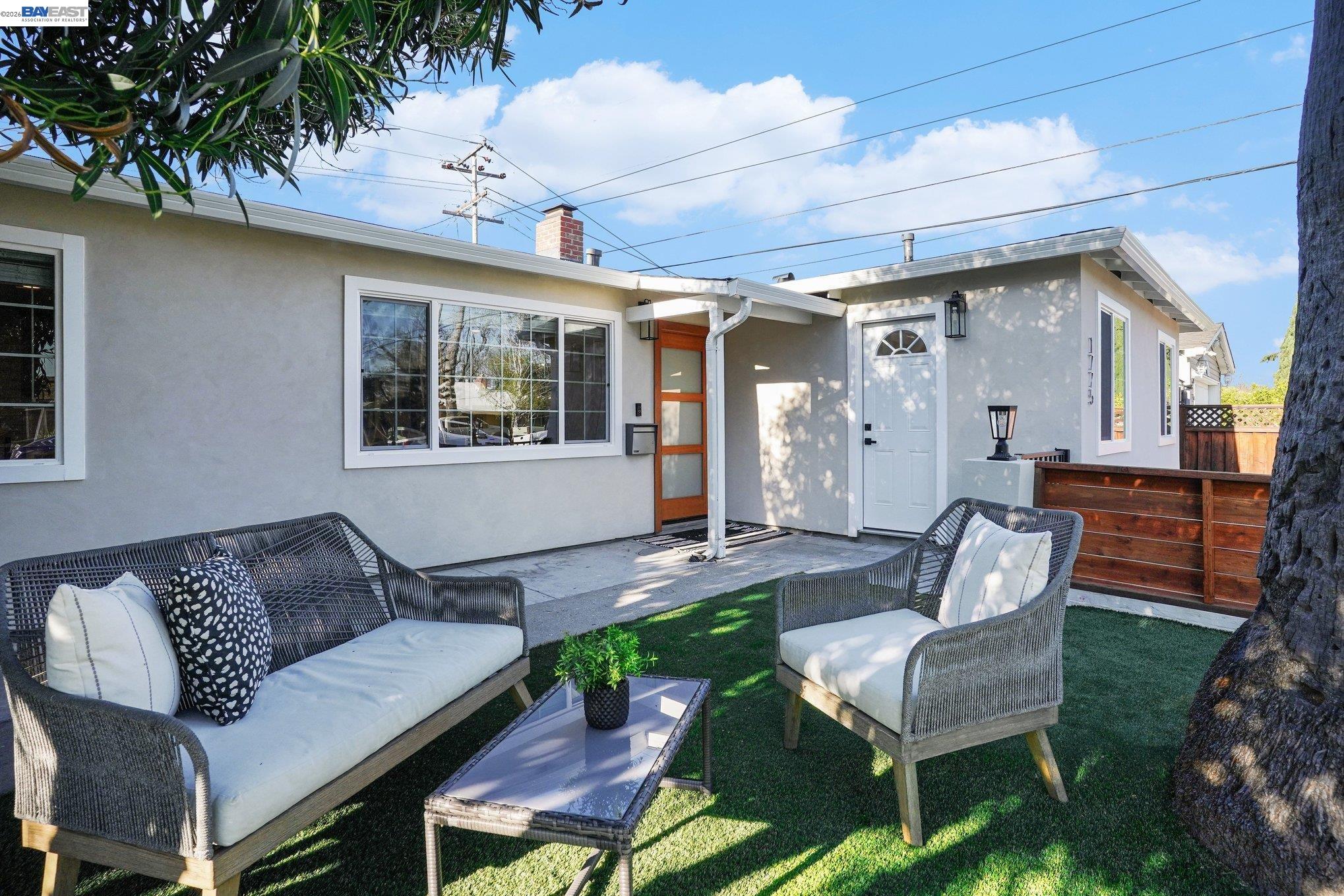 Detail Gallery Image 4 of 33 For 1775 Wema Way, San Jose,  CA 95124 - 5 Beds | 3 Baths