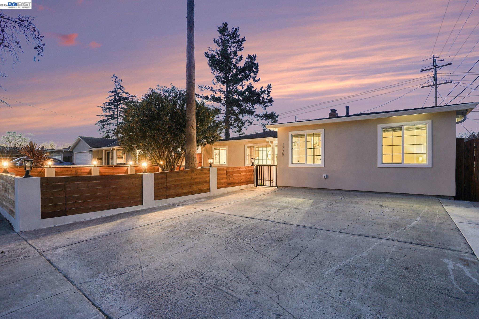 Detail Gallery Image 5 of 33 For 1775 Wema Way, San Jose,  CA 95124 - 5 Beds | 3 Baths