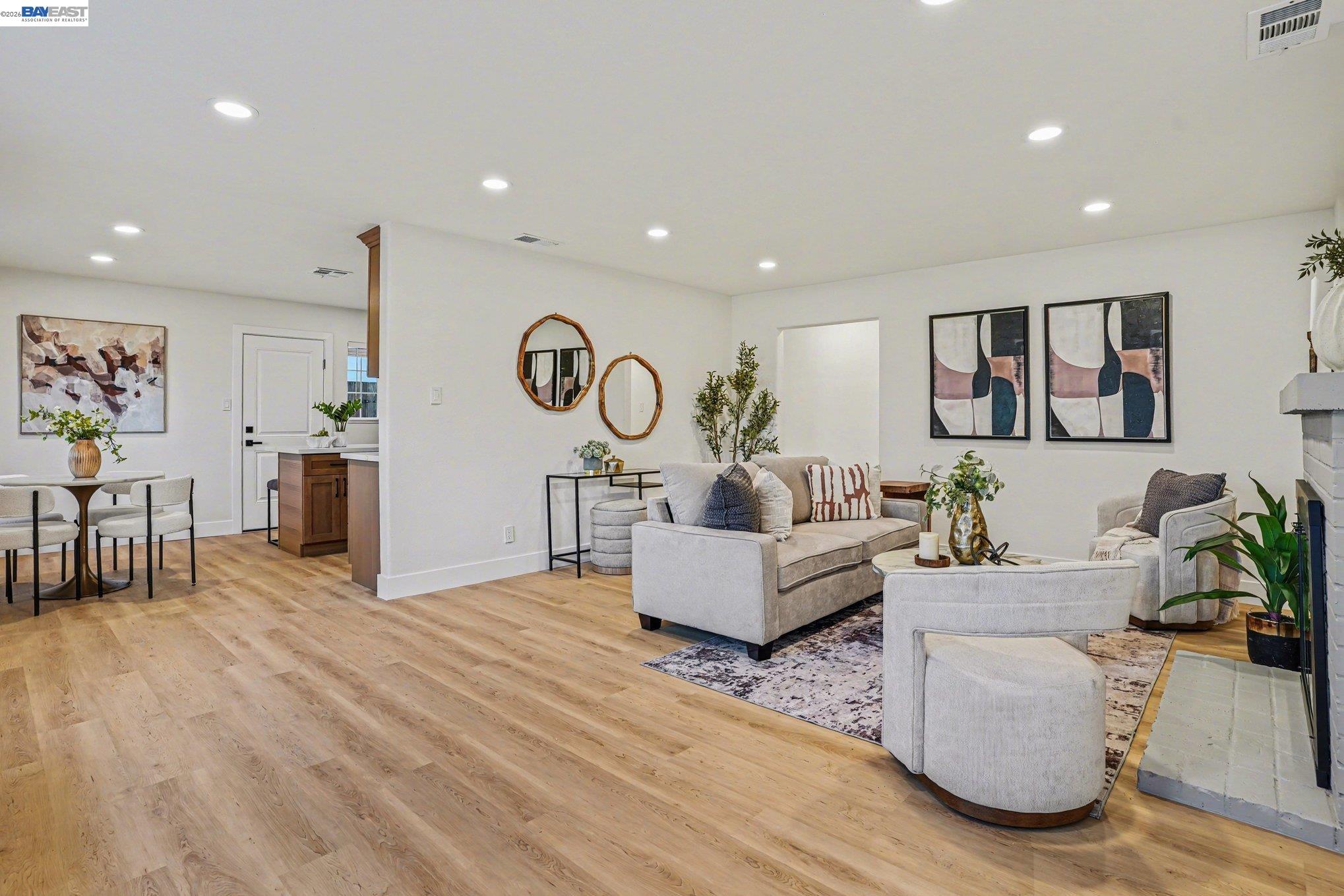 Detail Gallery Image 7 of 33 For 1775 Wema Way, San Jose,  CA 95124 - 5 Beds | 3 Baths