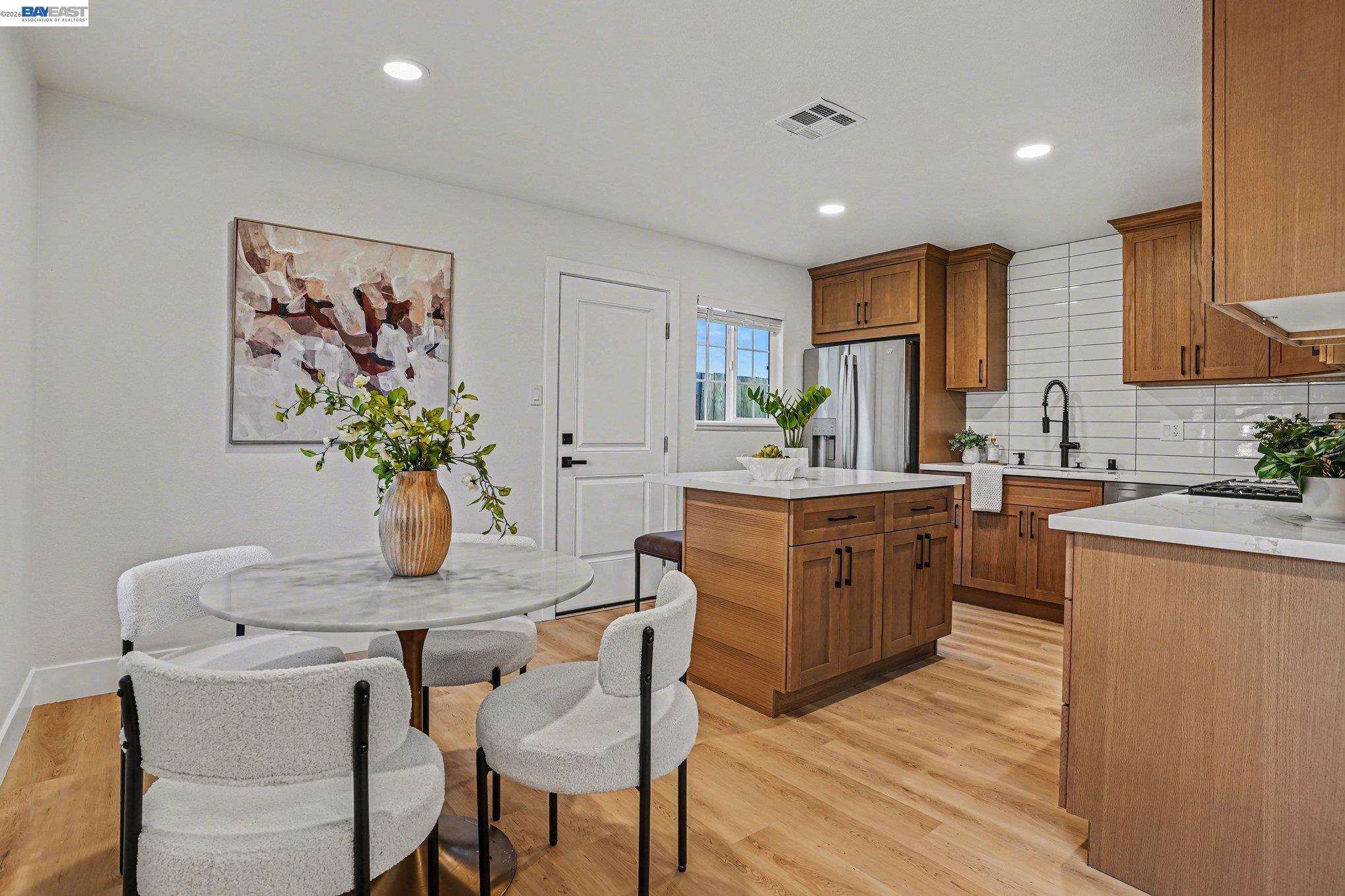 Detail Gallery Image 10 of 33 For 1775 Wema Way, San Jose,  CA 95124 - 5 Beds | 3 Baths