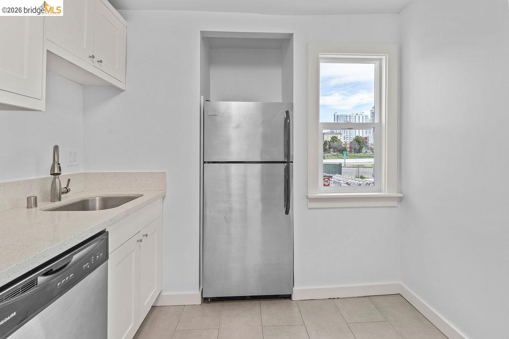 Detail Gallery Image 6 of 44 For 769 17th St, Oakland,  CA 94612 - – Beds | – Baths