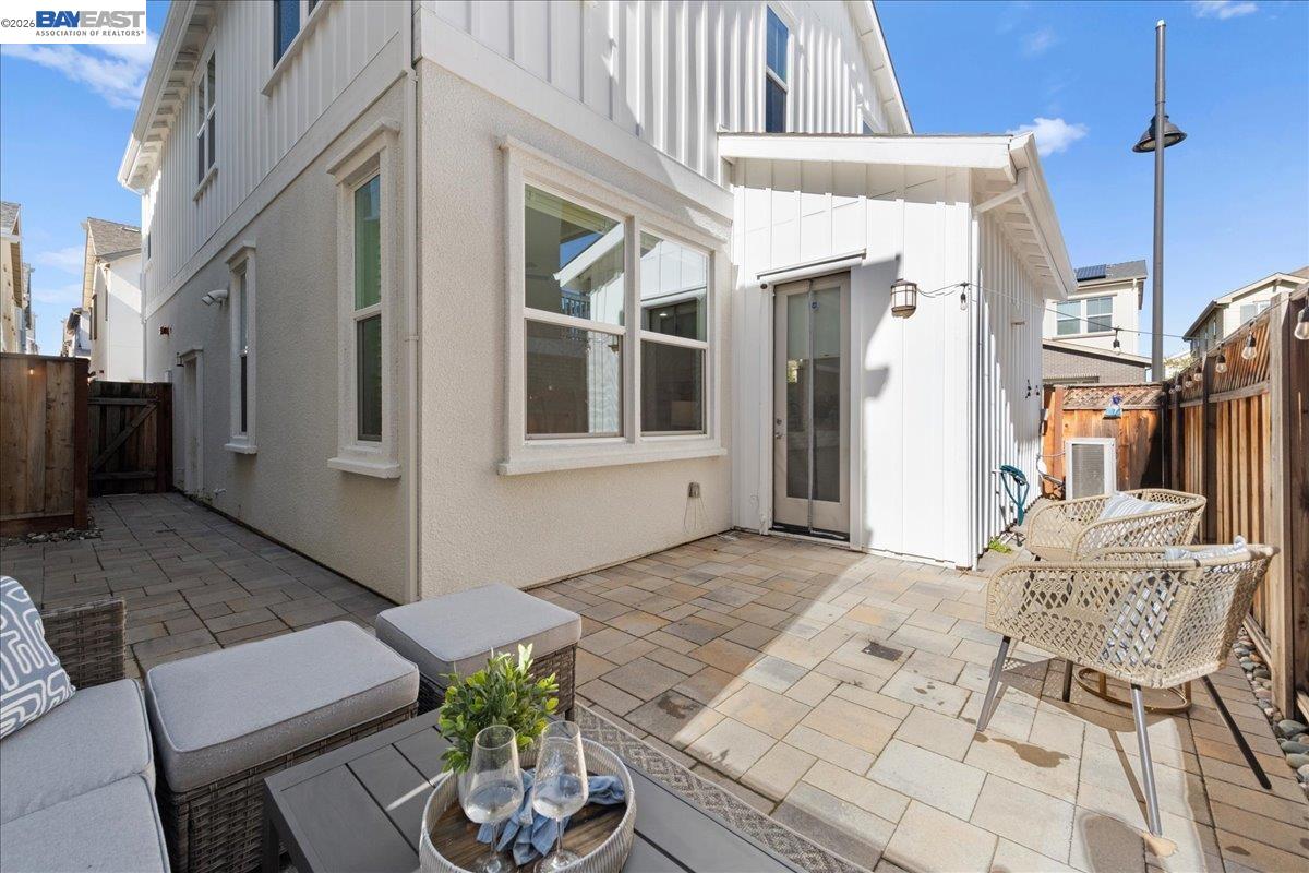 Detail Gallery Image 26 of 38 For 4026 Chalk Hill Way, Dublin,  CA 94568 - 3 Beds | 2/1 Baths