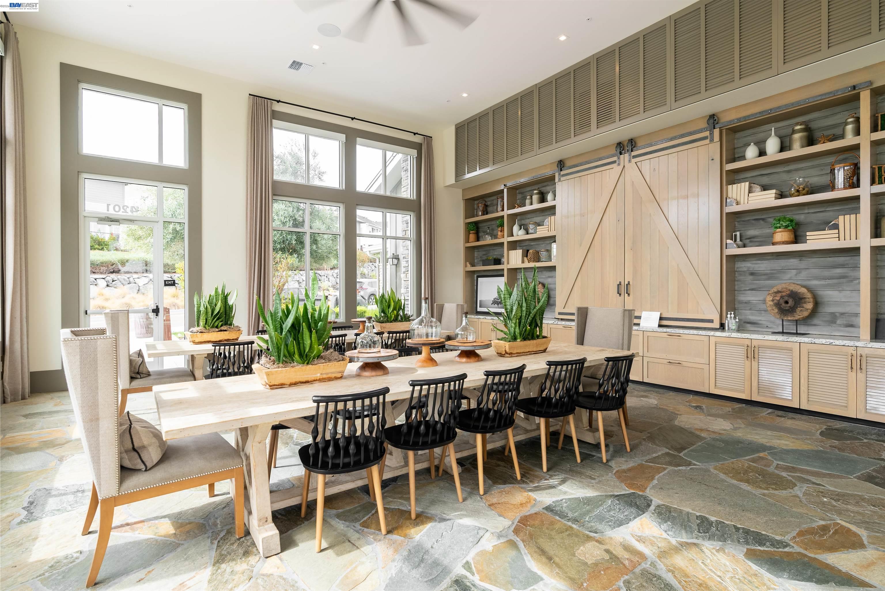 Detail Gallery Image 33 of 38 For 4026 Chalk Hill Way, Dublin,  CA 94568 - 3 Beds | 2/1 Baths