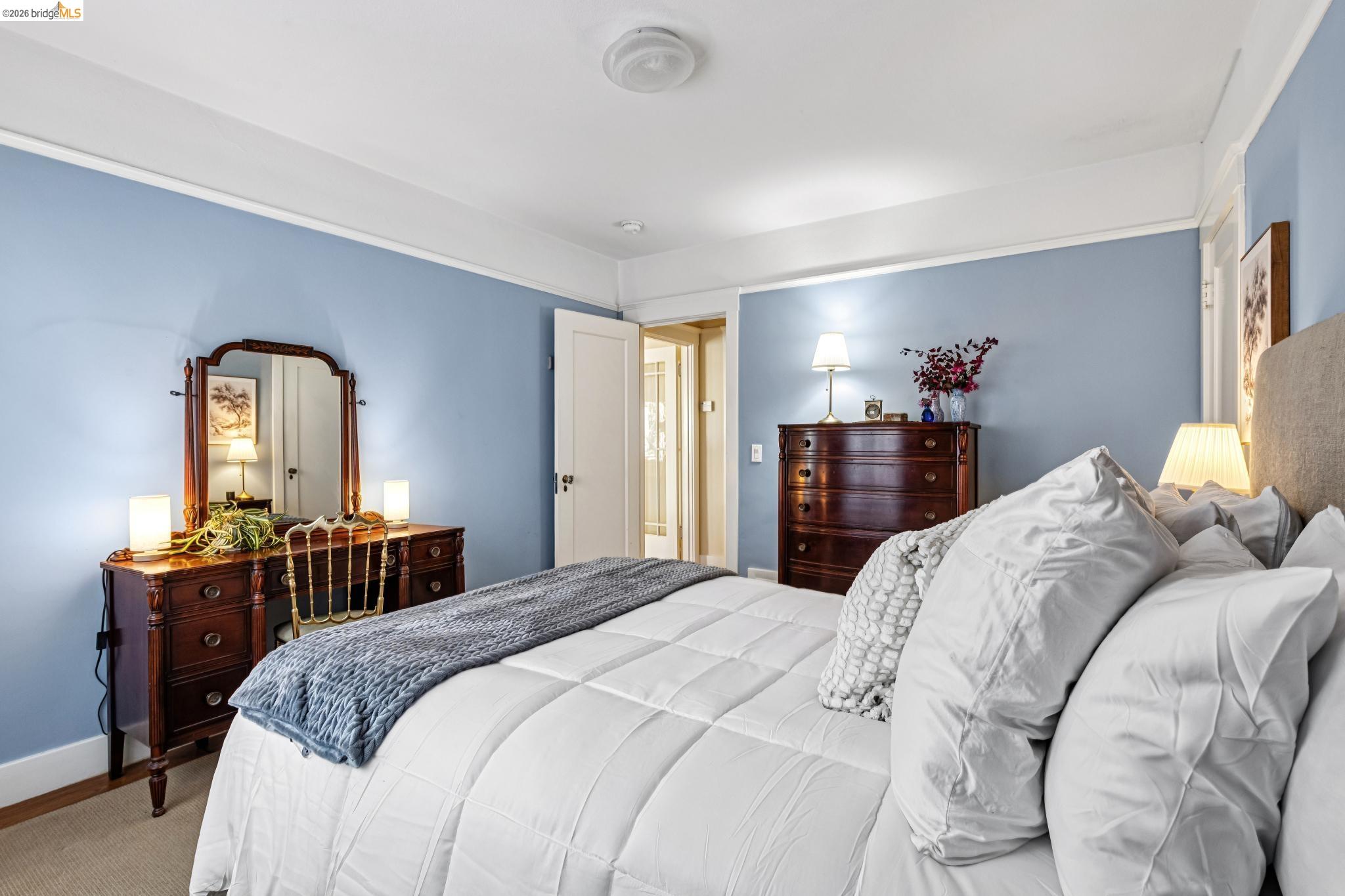 Detail Gallery Image 25 of 59 For 1622 Scenic Ave, Berkeley,  CA 94709 - 3 Beds | 2 Baths