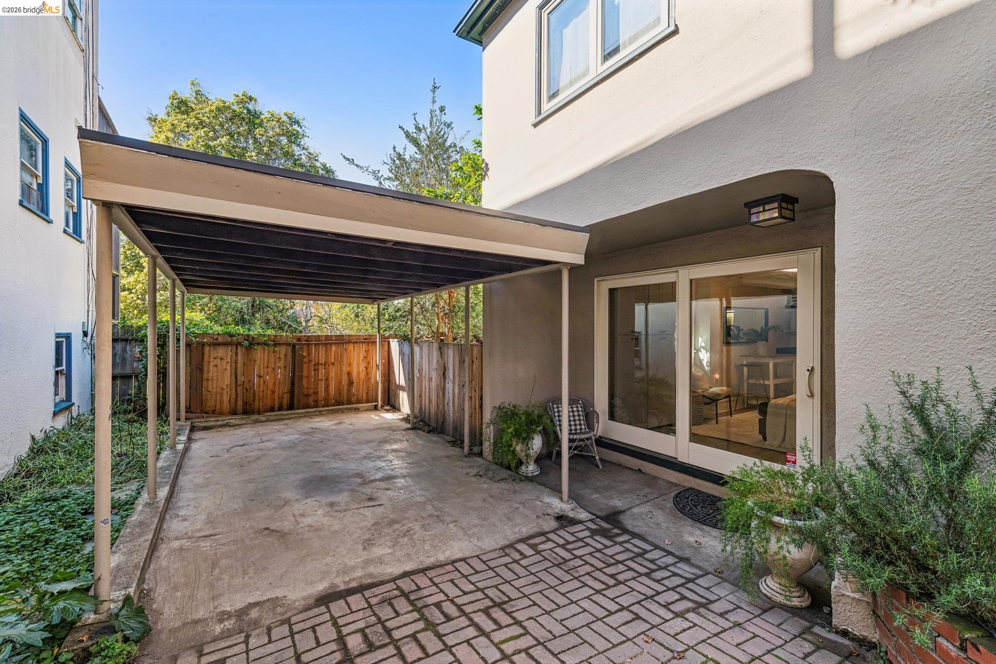 Detail Gallery Image 53 of 59 For 1622 Scenic Ave, Berkeley,  CA 94709 - 3 Beds | 2 Baths