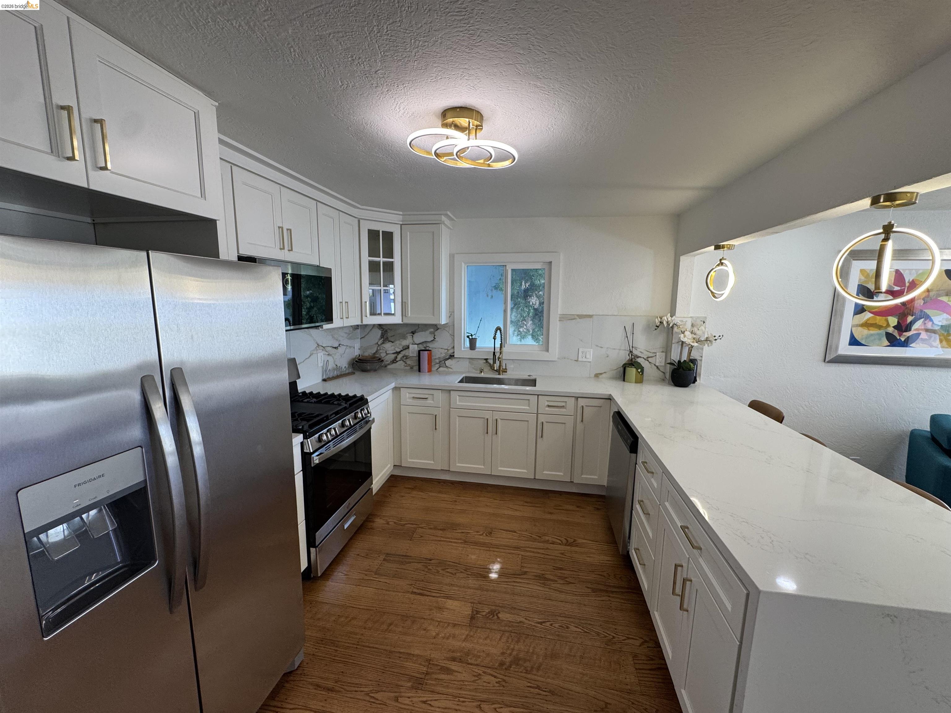 Detail Gallery Image 12 of 48 For 1909 Francisco Way, Richmond,  CA 94805 - 3 Beds | 2 Baths