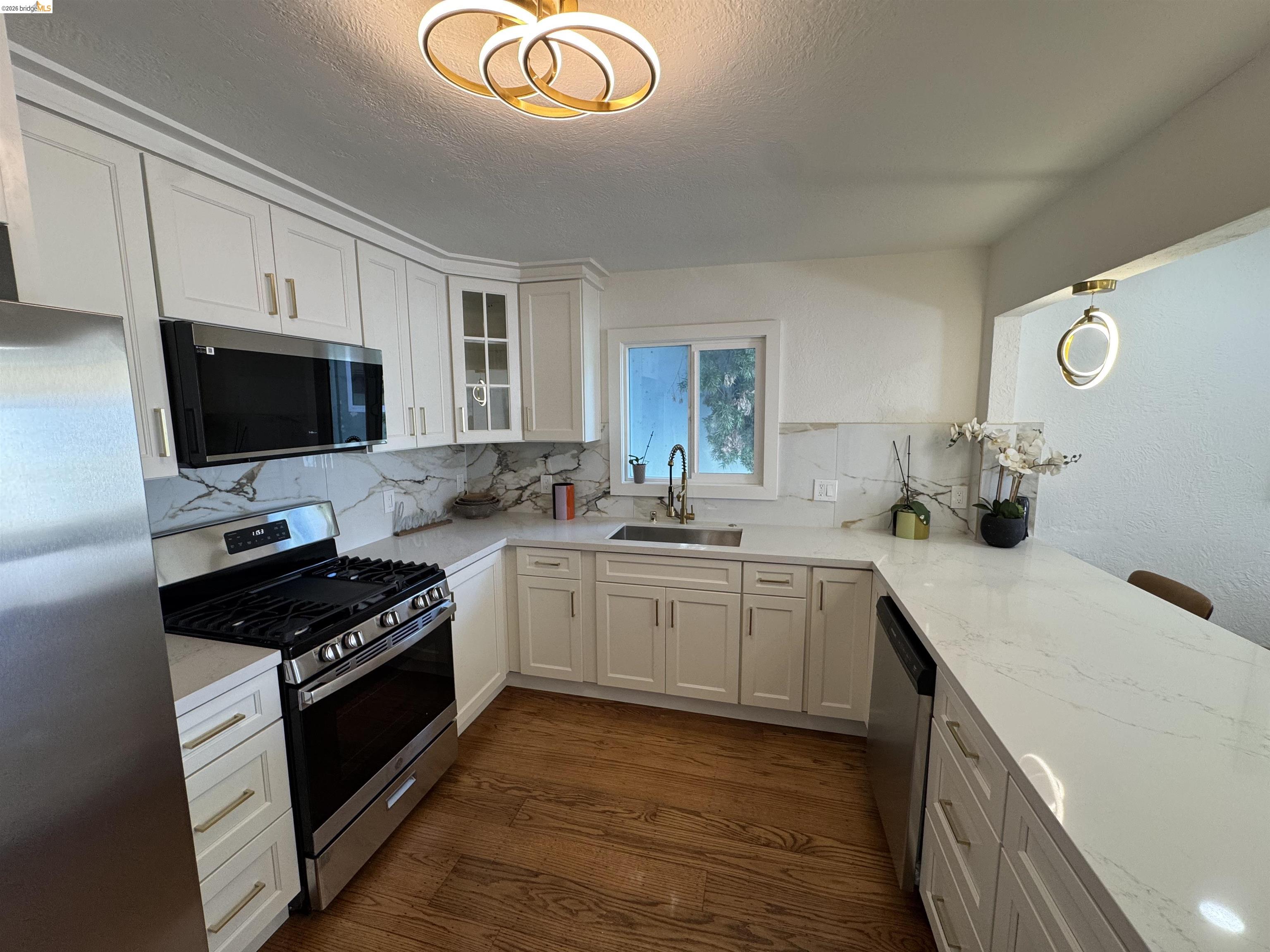 Detail Gallery Image 13 of 48 For 1909 Francisco Way, Richmond,  CA 94805 - 3 Beds | 2 Baths