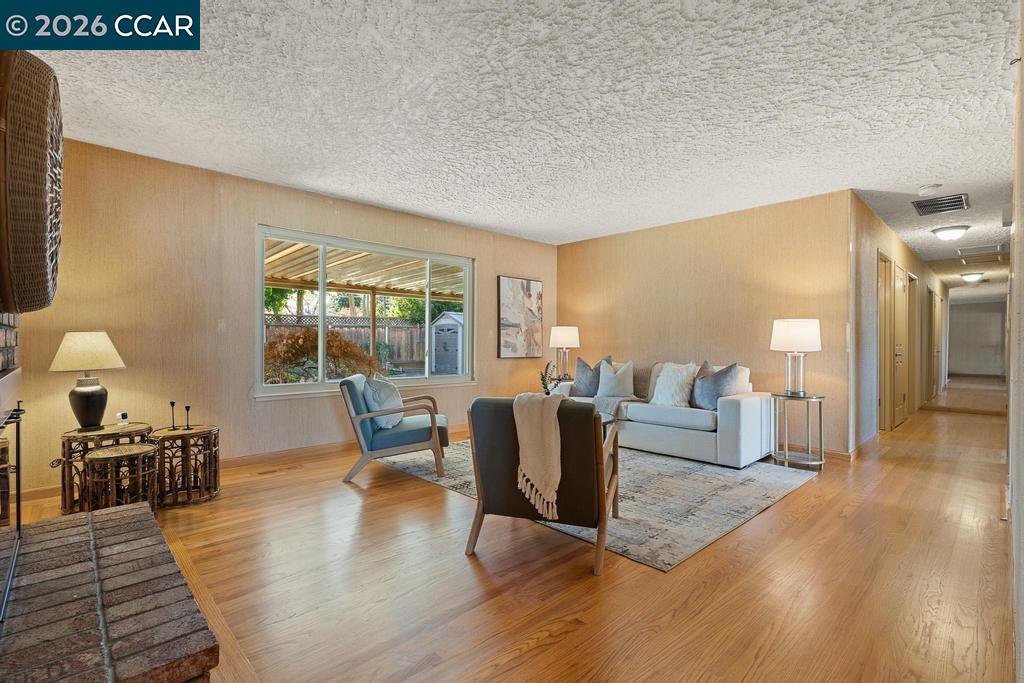 Detail Gallery Image 19 of 57 For 1560 Ayers Rd, Concord,  CA 94521 - 4 Beds | 3 Baths