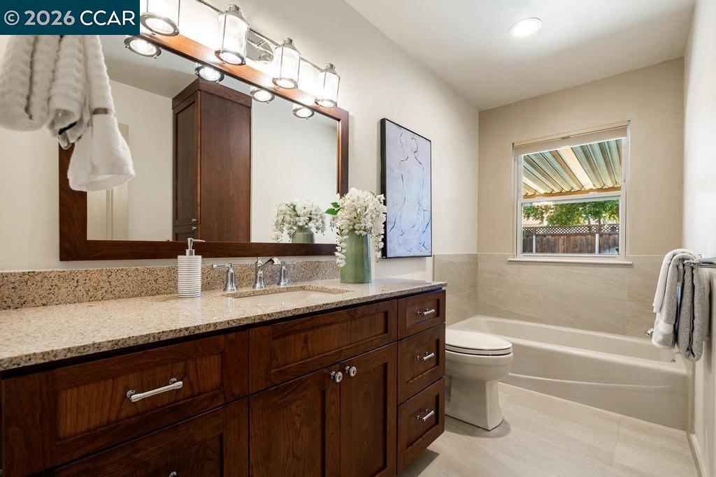 Detail Gallery Image 32 of 57 For 1560 Ayers Rd, Concord,  CA 94521 - 4 Beds | 3 Baths