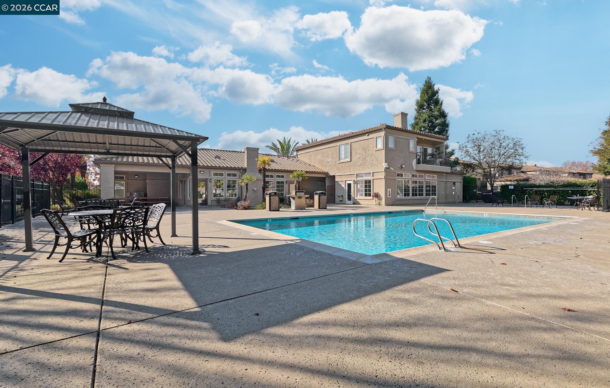 Detail Gallery Image 16 of 16 For 4200 E Commerce Way #312,  Sacramento,  CA 95834 - 3 Beds | 2 Baths