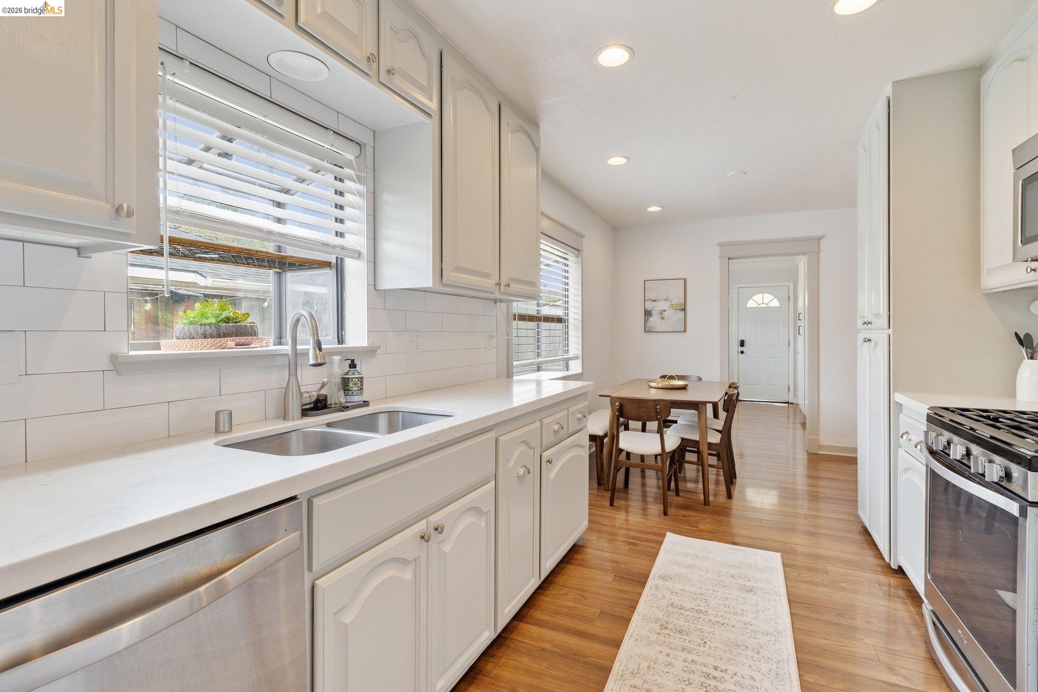 Detail Gallery Image 11 of 35 For 328 W Walnut St, Stockton,  CA 95204 - 5 Beds | 2/1 Baths