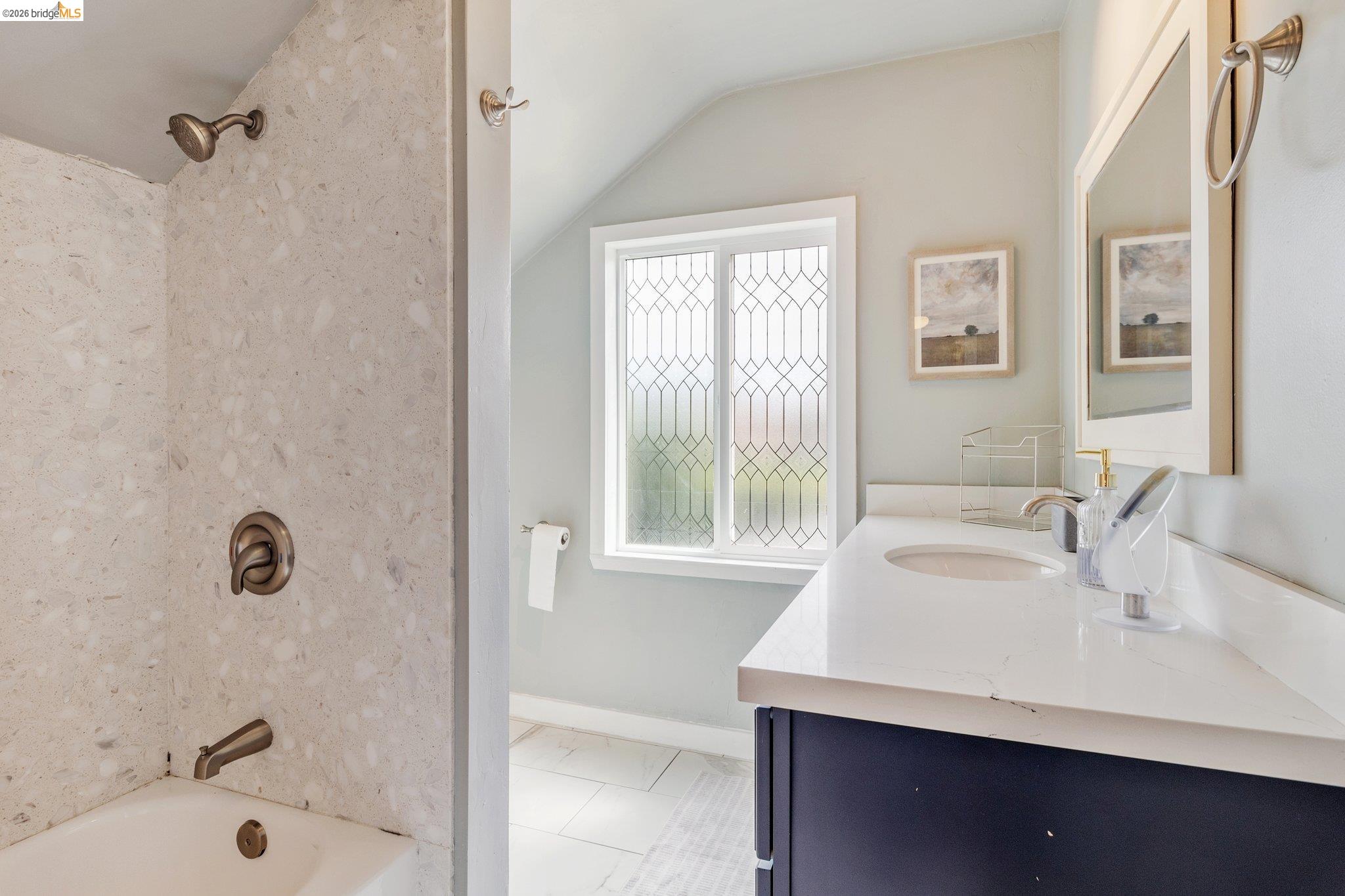 Detail Gallery Image 24 of 35 For 328 W Walnut St, Stockton,  CA 95204 - 5 Beds | 2/1 Baths