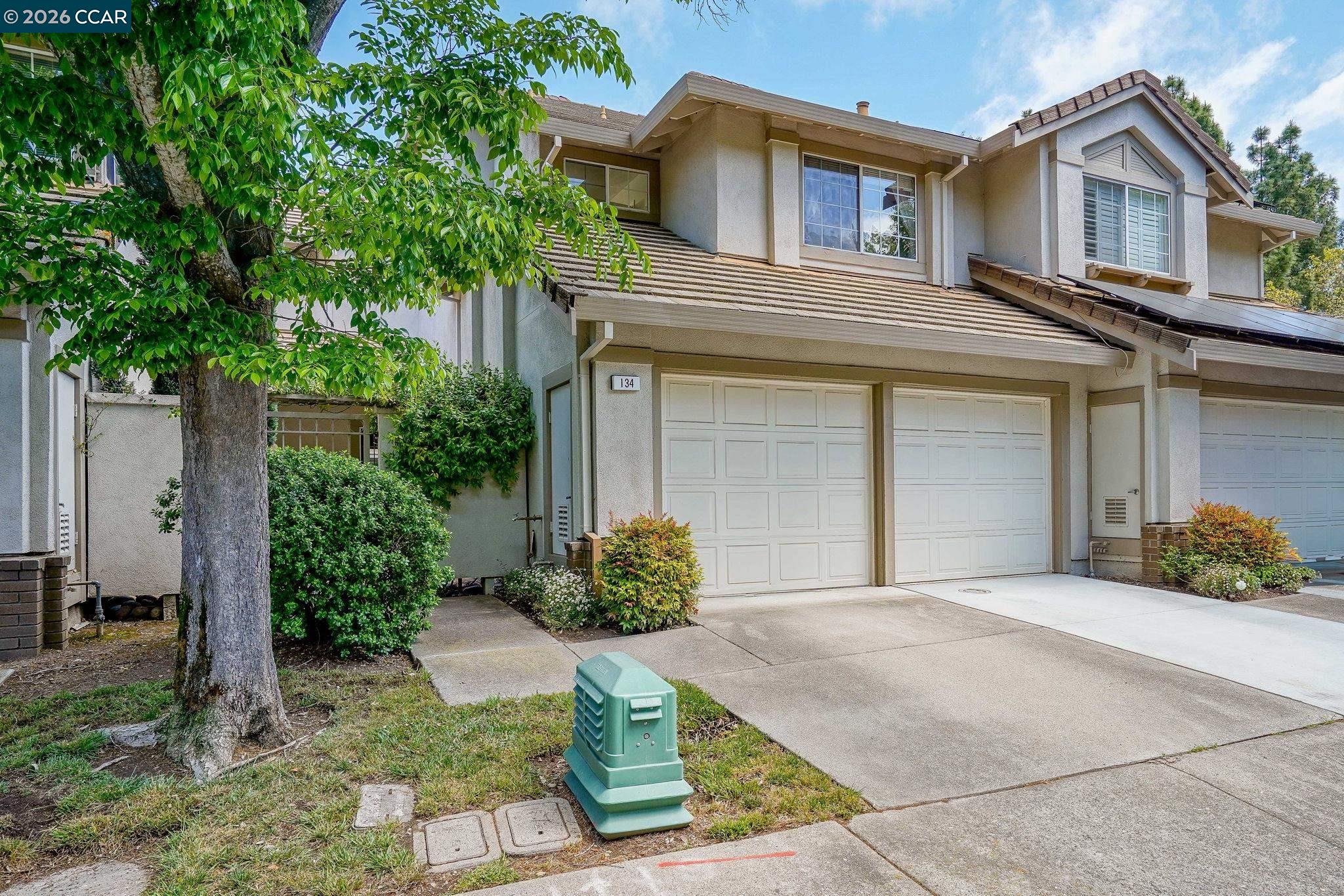 Photo #1: 41125990 Listing: Photo #1